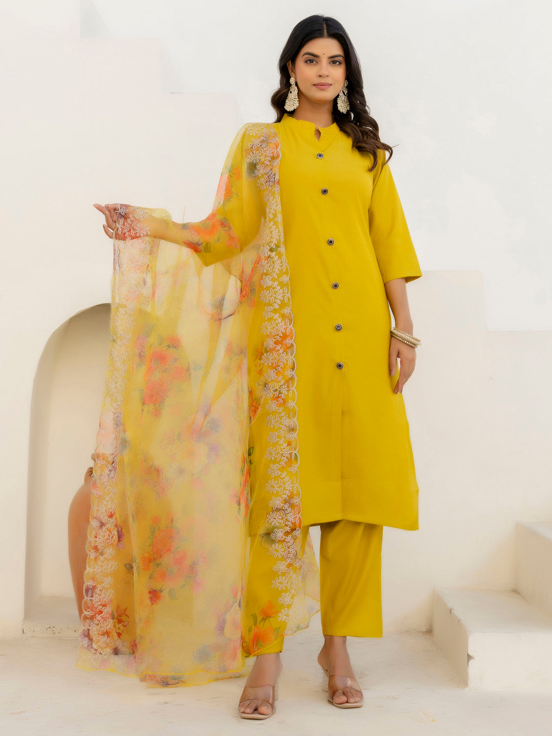 Aarushi Women Kurta and Pant Sets With Dupatta shimmer Silk fabric
