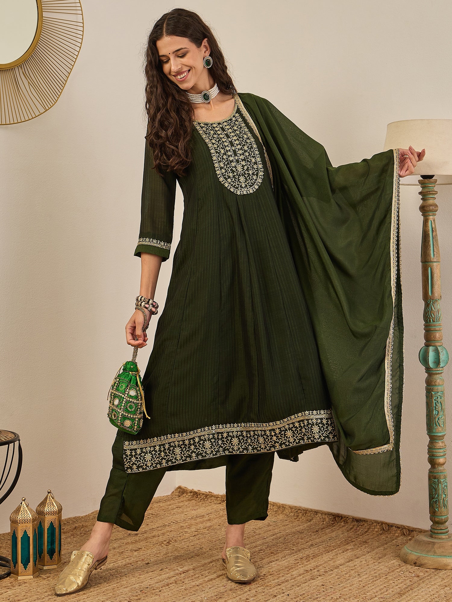 Shravya Green Embroidered Silk Blend Anarkali Kurta Pant With Dupatta Set