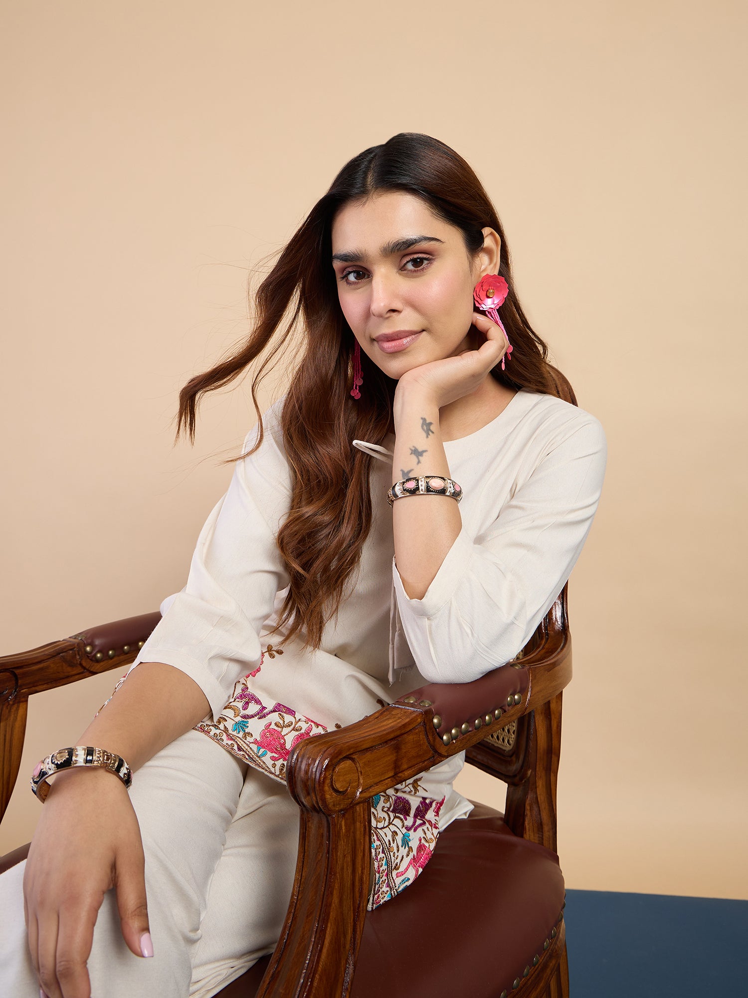 Inaya Off-white Women's Designer Kurta Pant Set Premium Pattern
