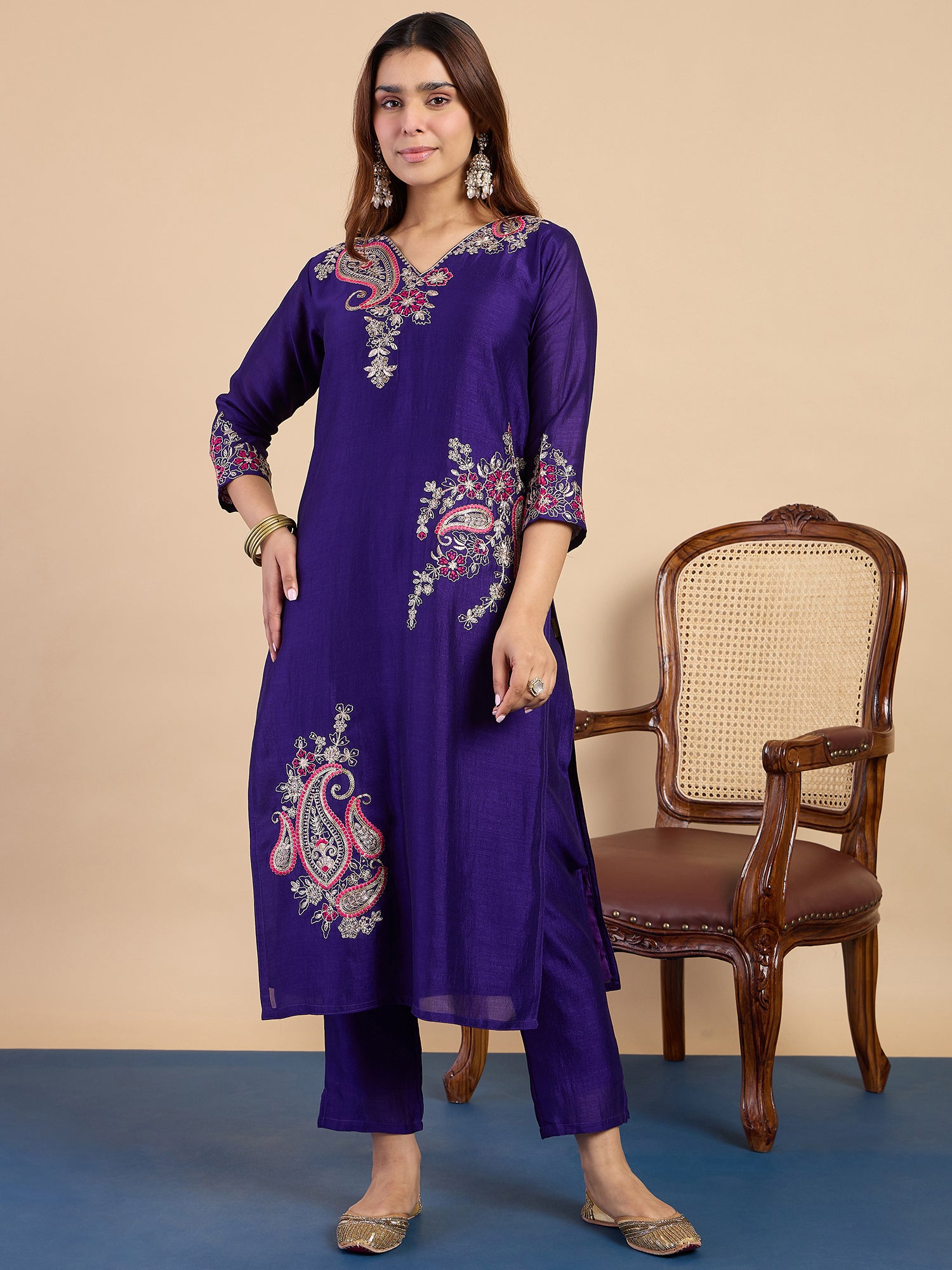 Ahana Women's Purple Silk Blend Placement Embroidered Kurta Set with Zari Border Dupatta