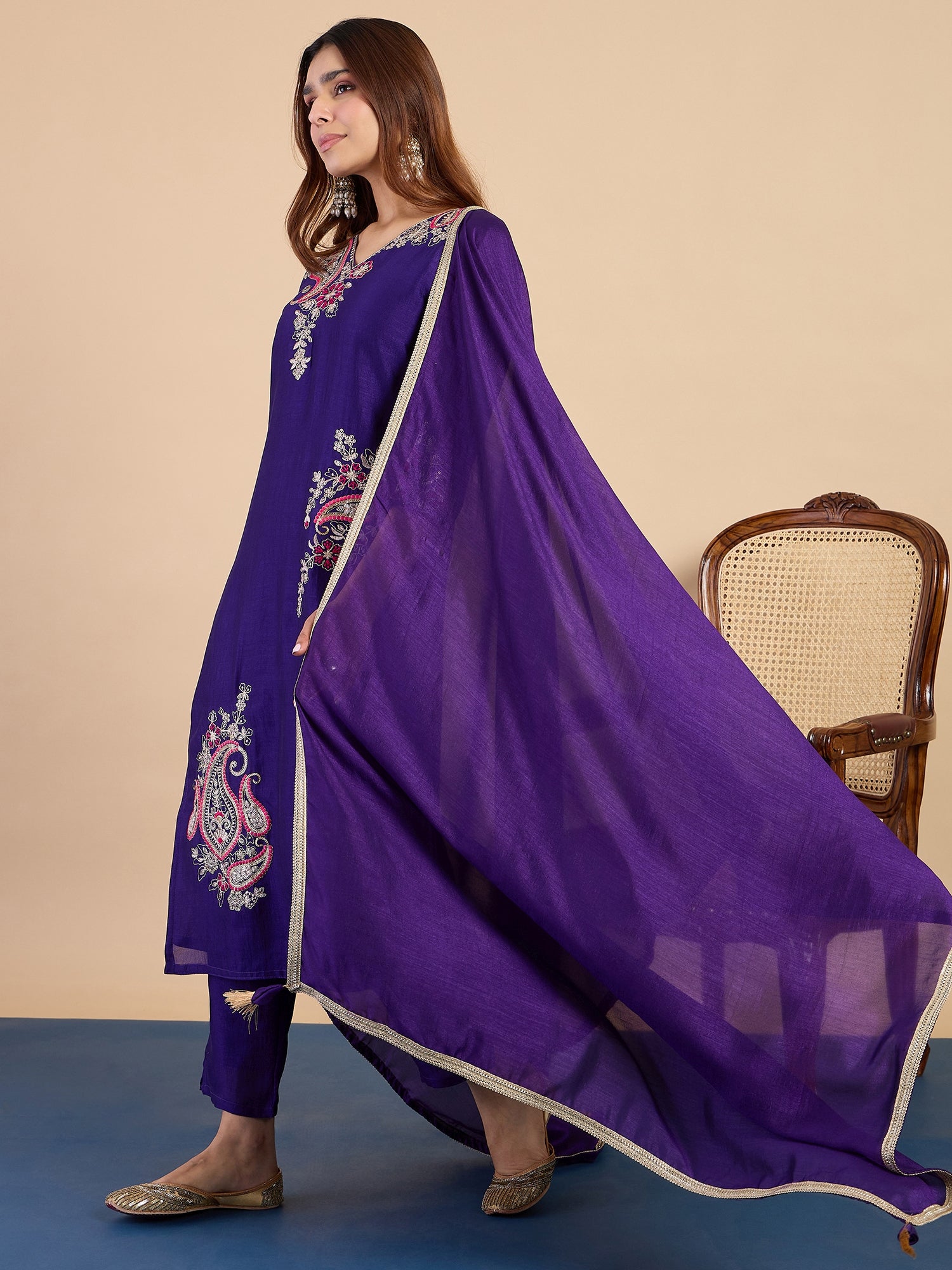 Ahana Women's Purple Silk Blend Placement Embroidered Kurta Set with Zari Border Dupatta