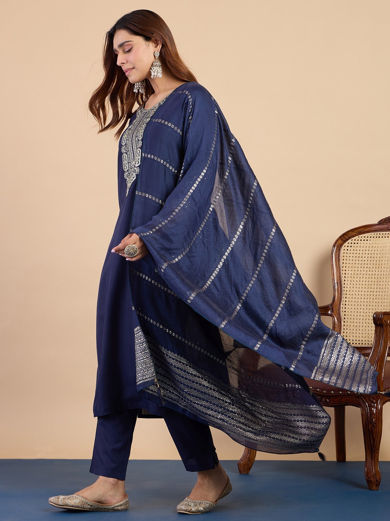 Kavya Women's Navy Blue Silk Blend Embroidered Yoke Kurta Set with Zari Work Dupatta