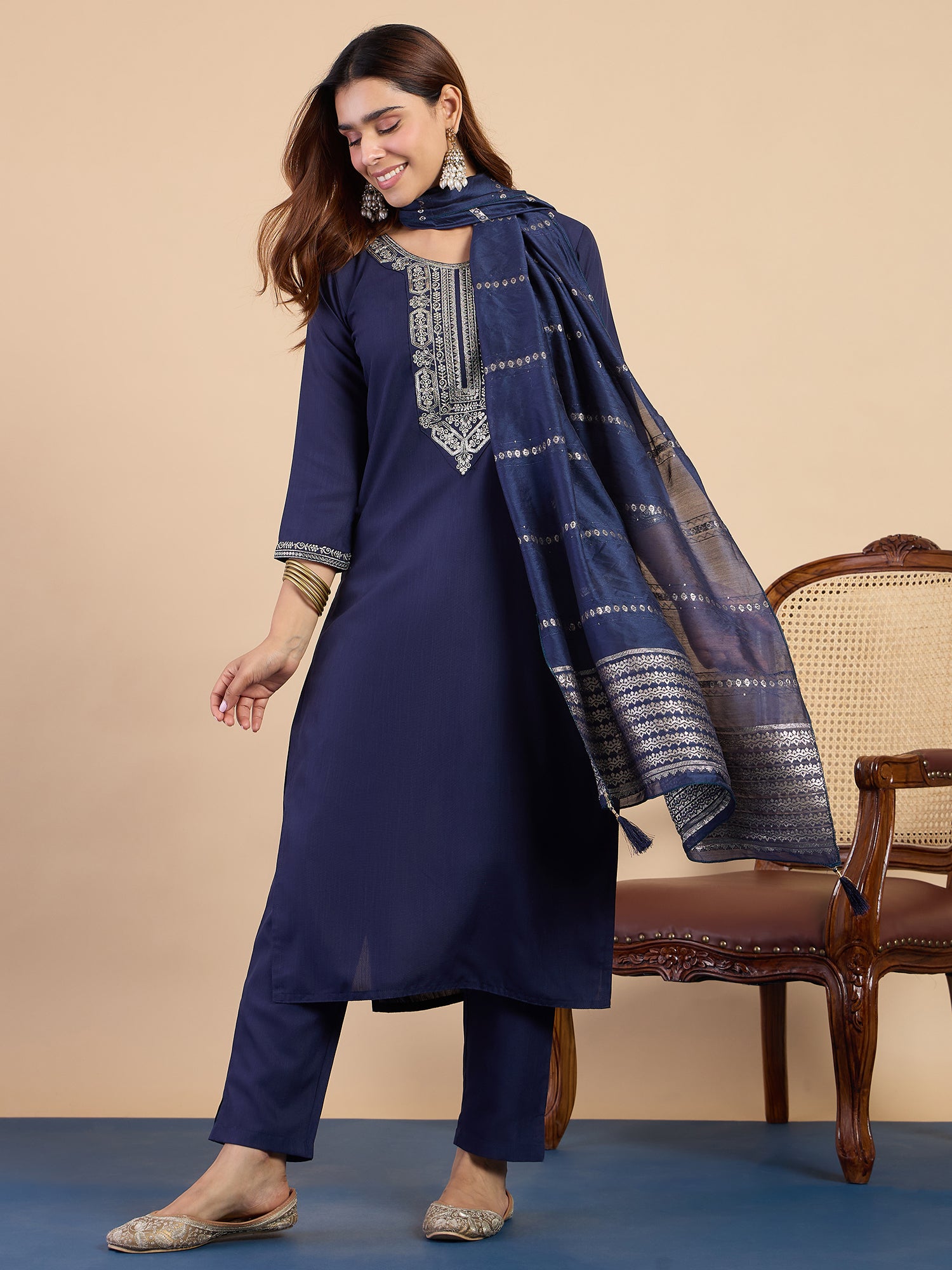 Kavya Women's Navy Blue Silk Blend Embroidered Yoke Kurta Set with Zari Work Dupatta
