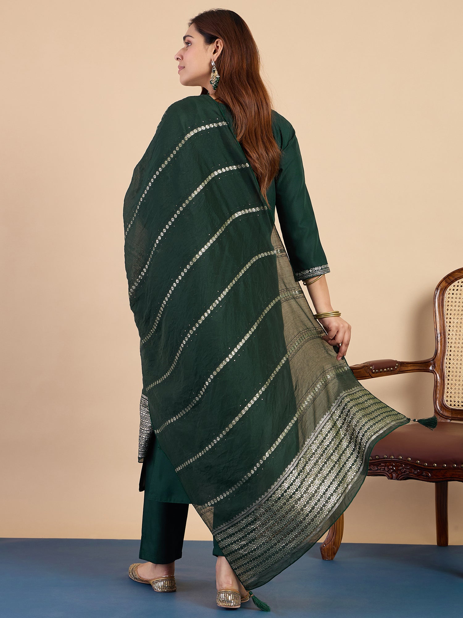 Nimrat Women's Green Silk Blend Embroidered Yoke Design Kurta Set