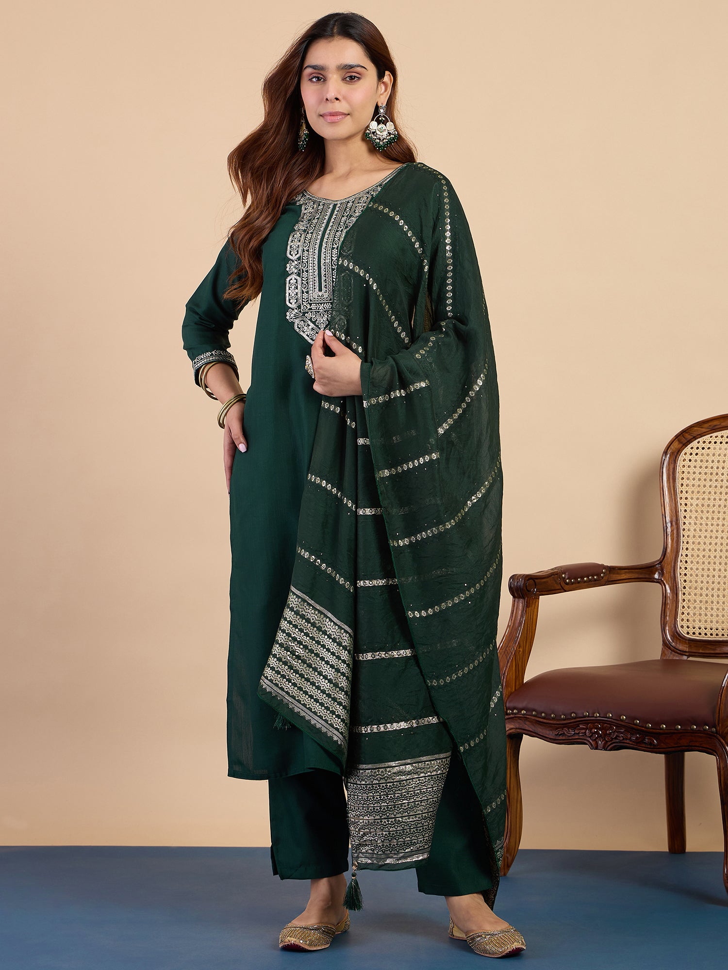 Nimrat Women's Green Silk Blend Embroidered Yoke Design Kurta Set