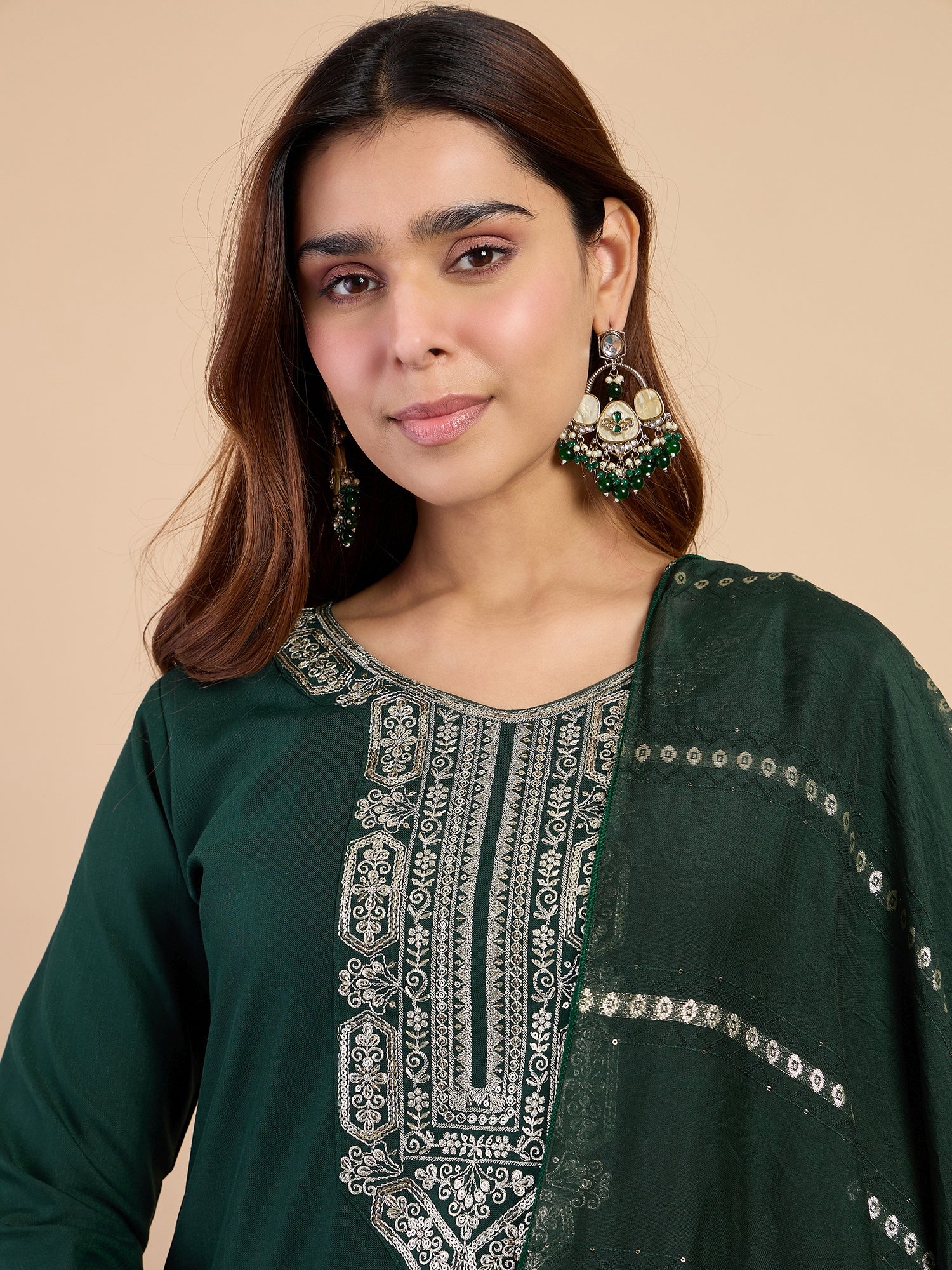 Nimrat Women's Green Silk Blend Embroidered Yoke Design Kurta Set