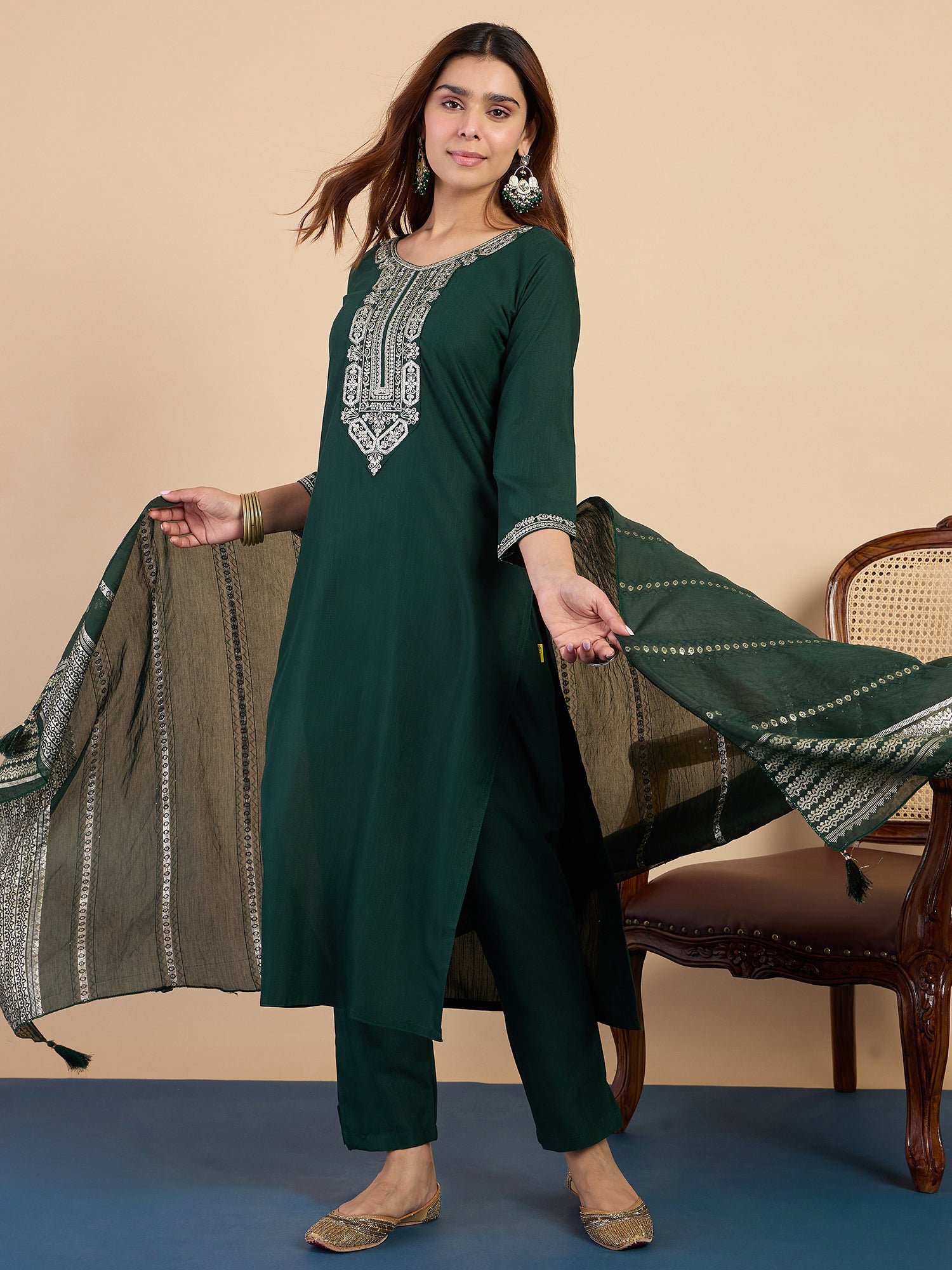 Nimrat Women's Green Silk Blend Embroidered Yoke Design Kurta Set