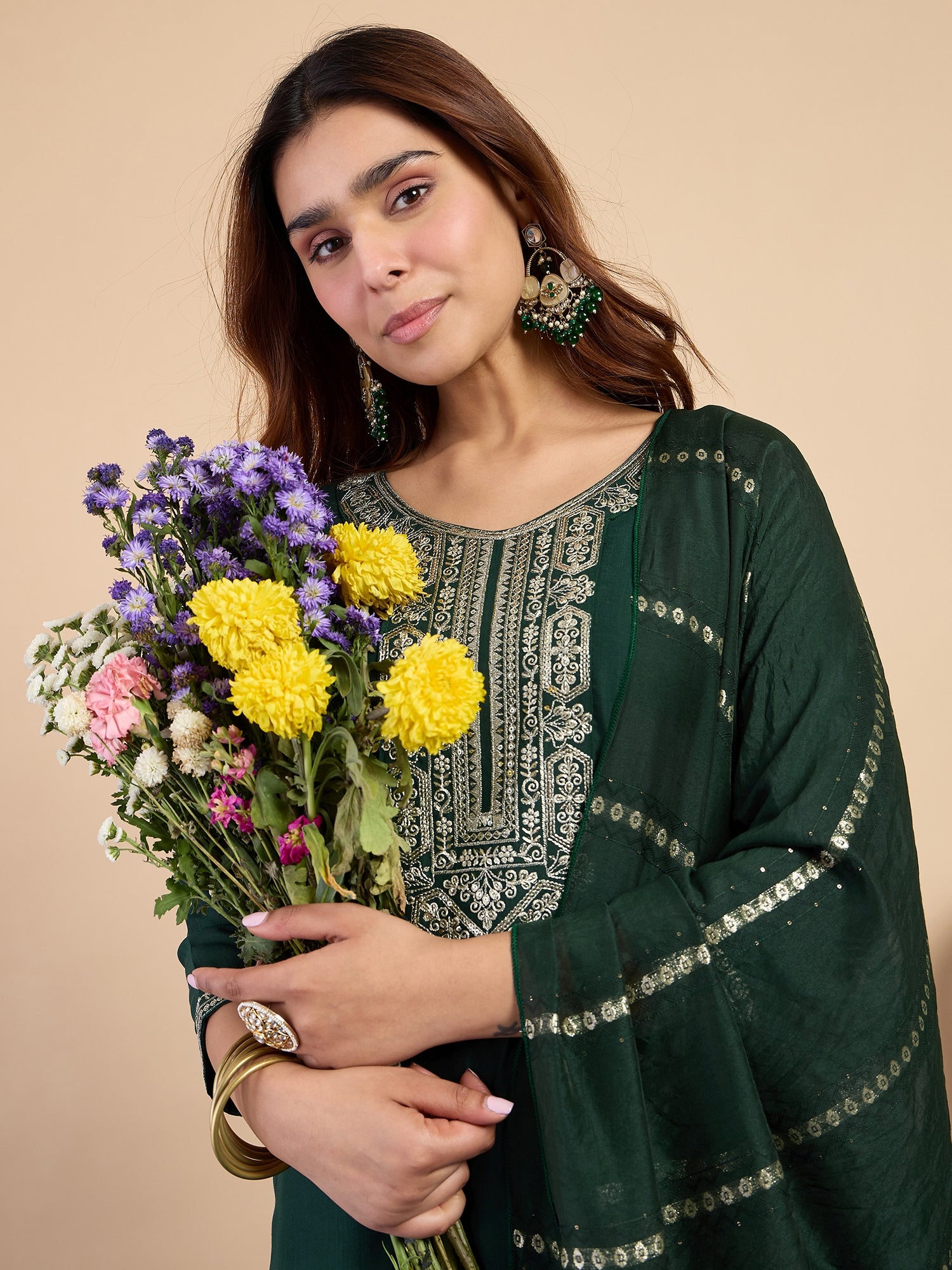 Nimrat Women's Green Silk Blend Embroidered Yoke Design Kurta Set