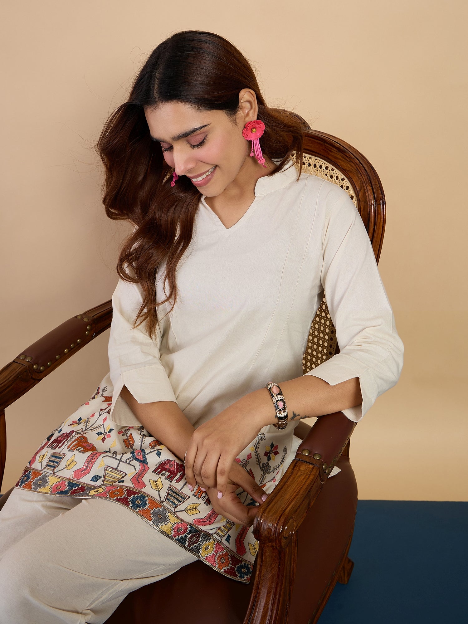 Aarvya Off-white Women's Designer Kurta Pant Set Premium Pattern