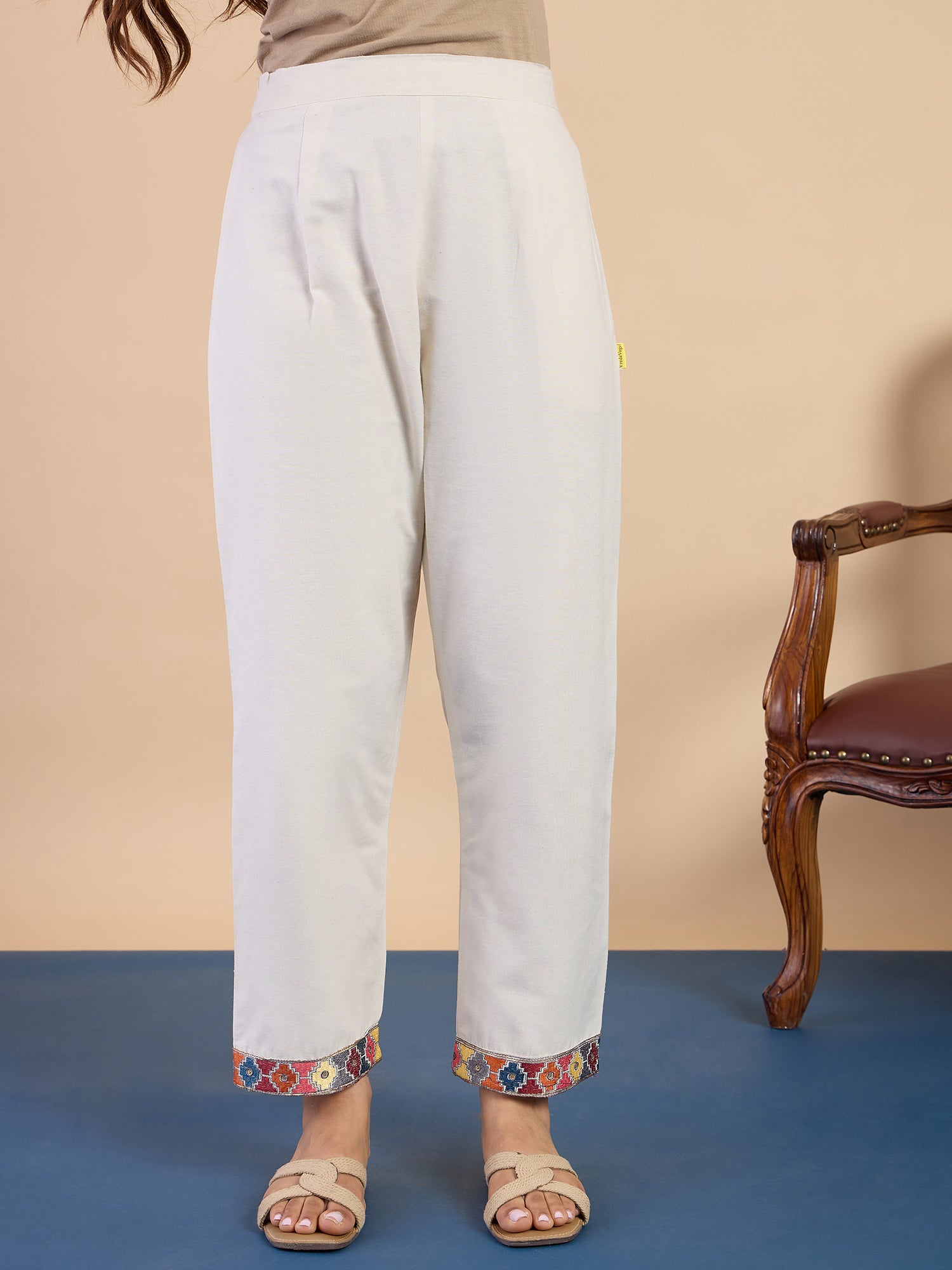 Aarvya Off-white Women's Designer Kurta Pant Set Premium Pattern