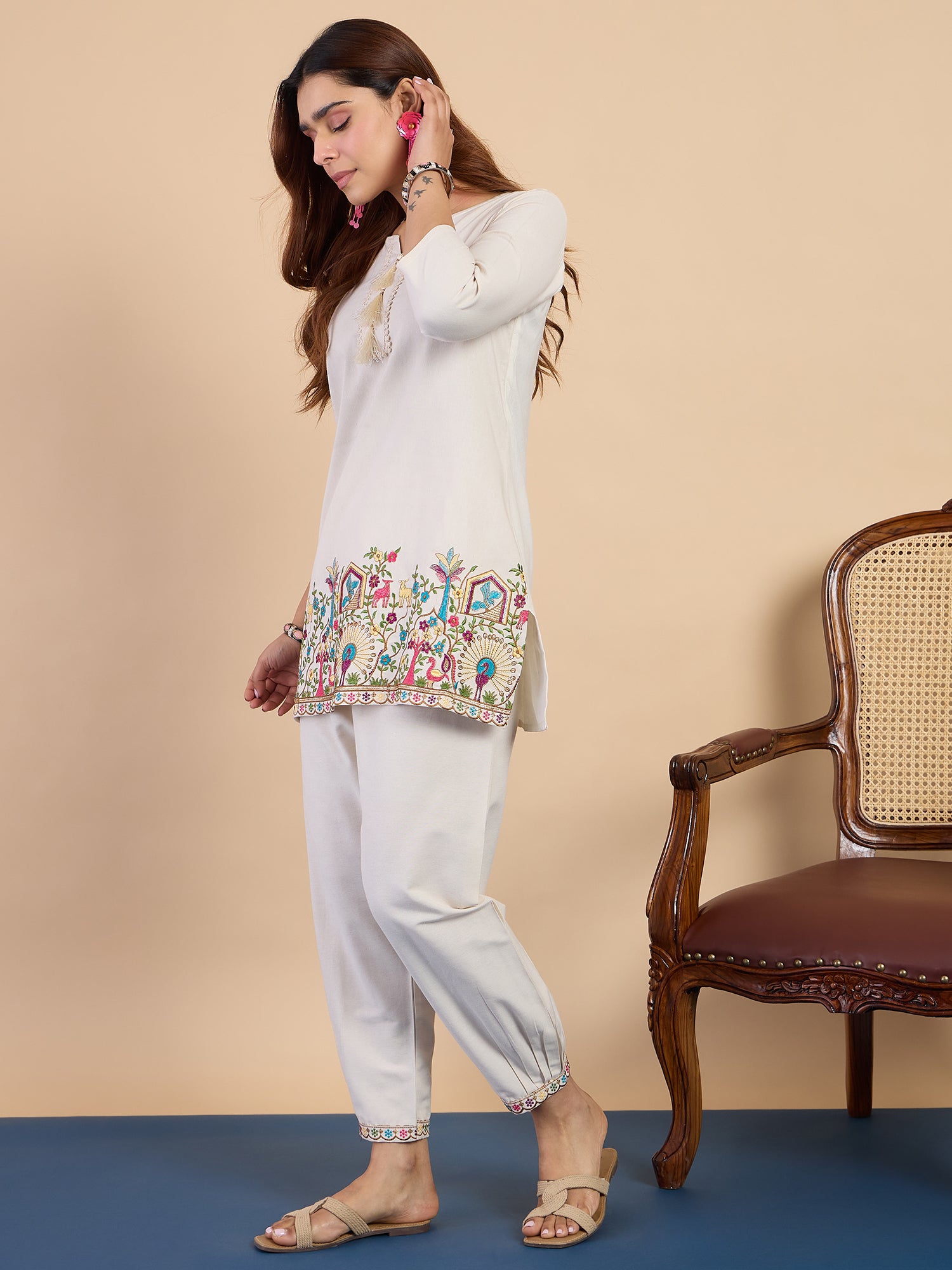 Ravira Off-white Women's Designer Kurta Pant Set Premium Pattern