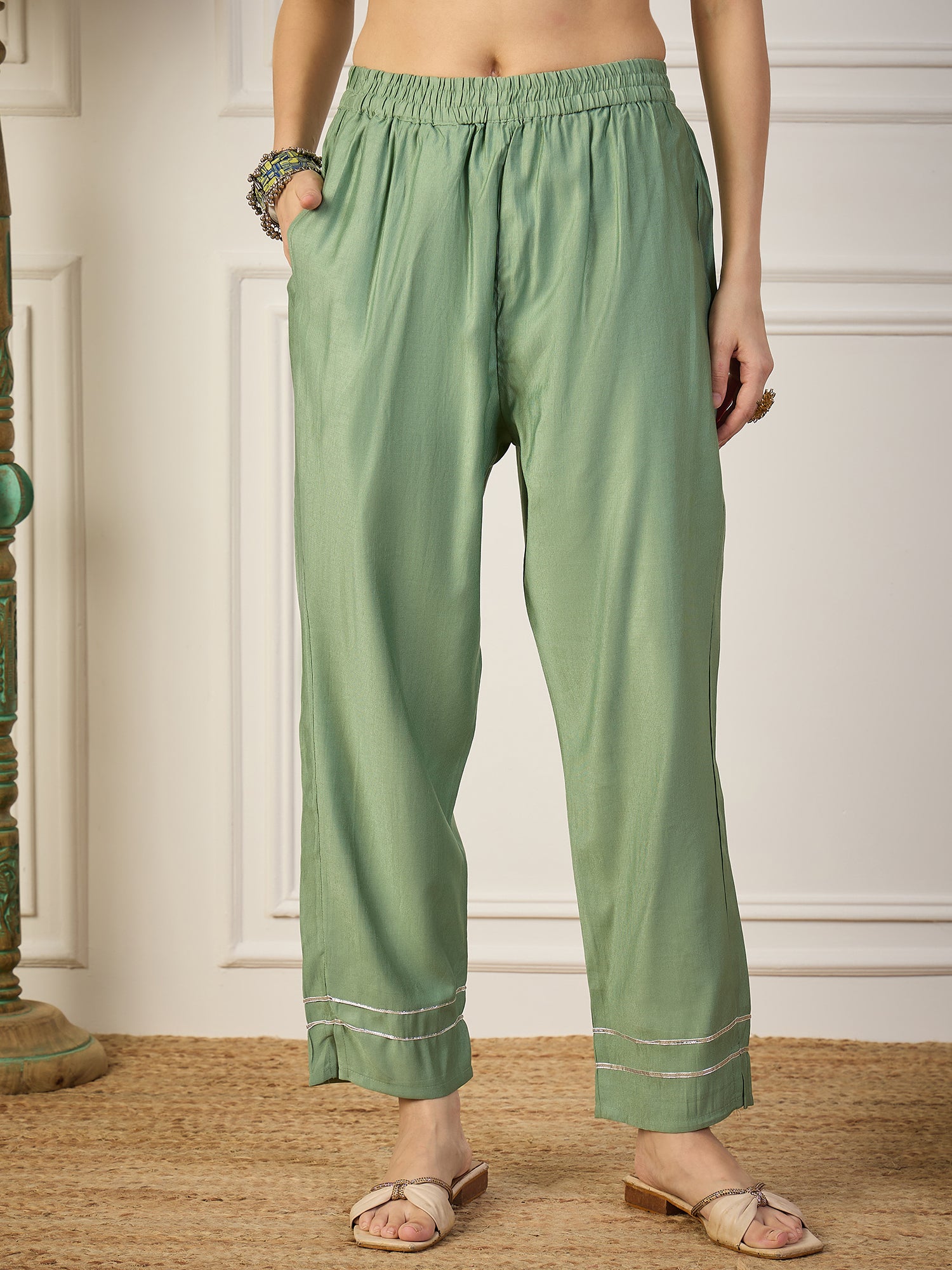 Trendy Pista Women Kurta and Pant Sets Viscose Rayon Fabric