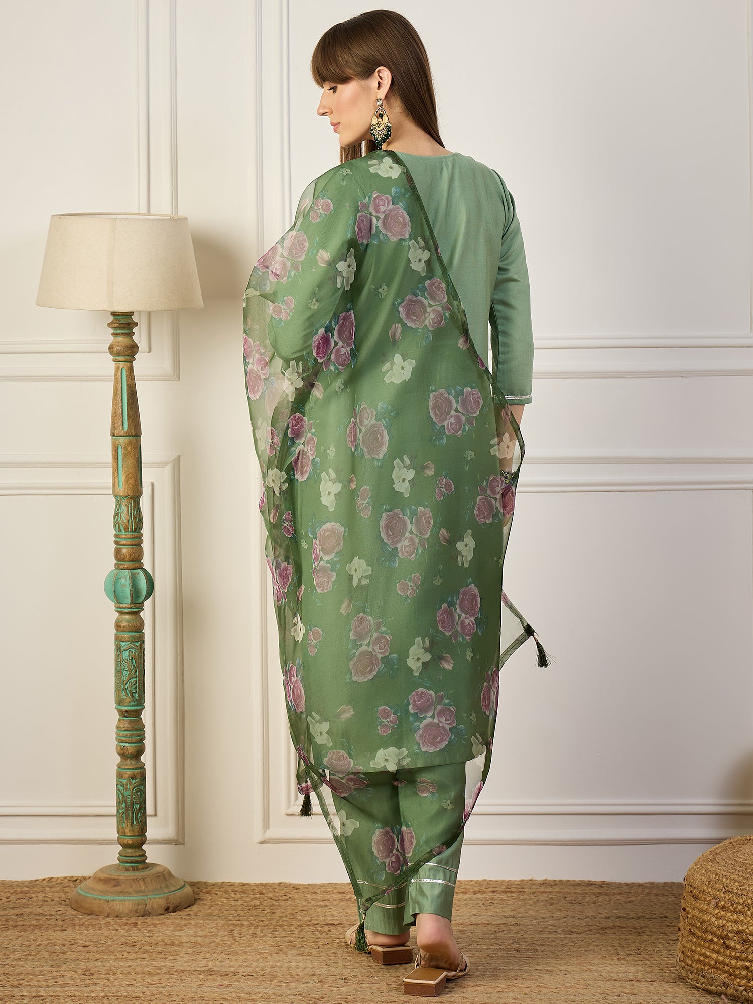 Trendy Pista Women Kurta and Pant Sets Viscose Rayon Fabric