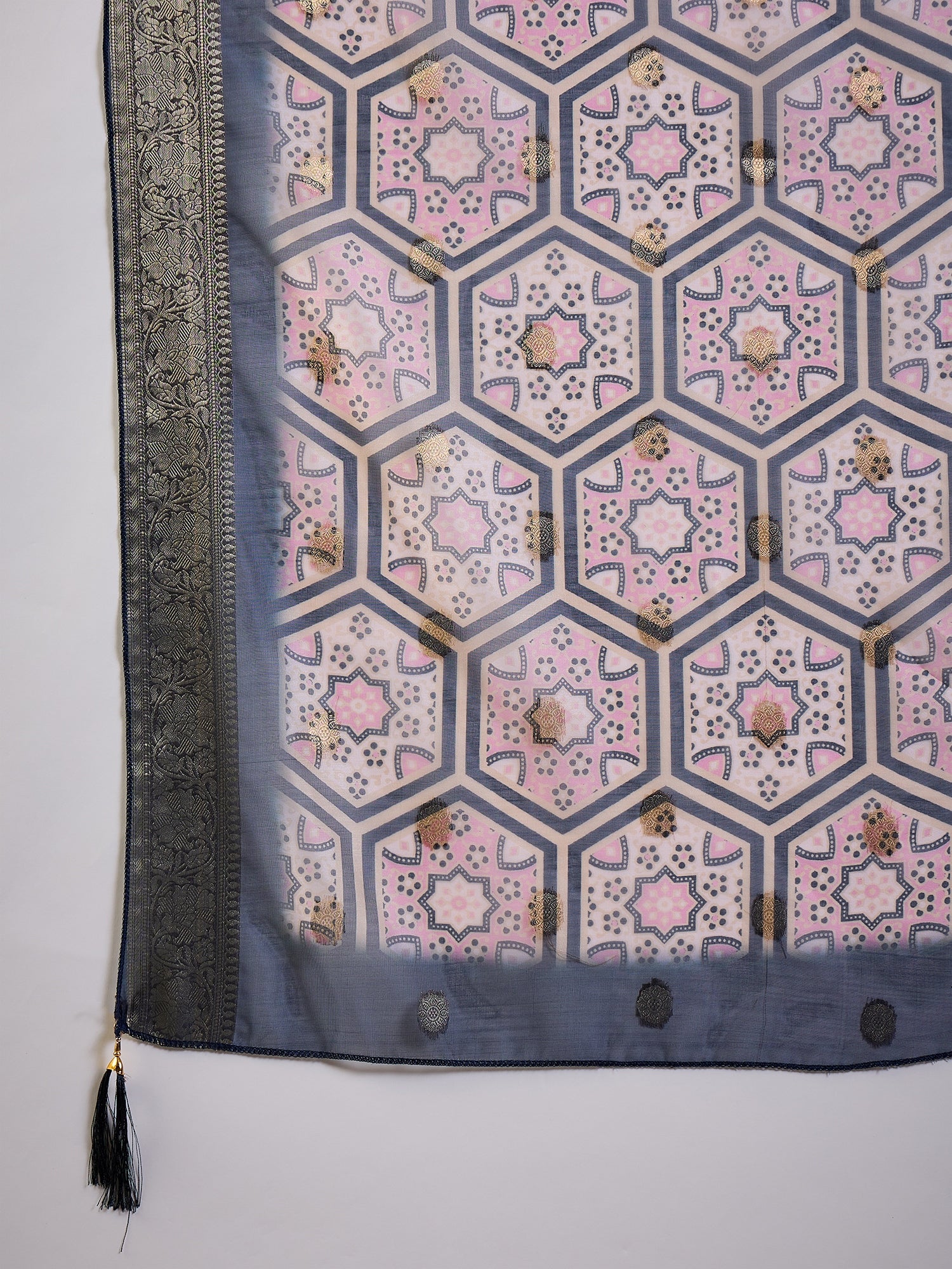 Abhiprithi Blue Embroidered Women Kurta Sets With Dupatta Straight Suits