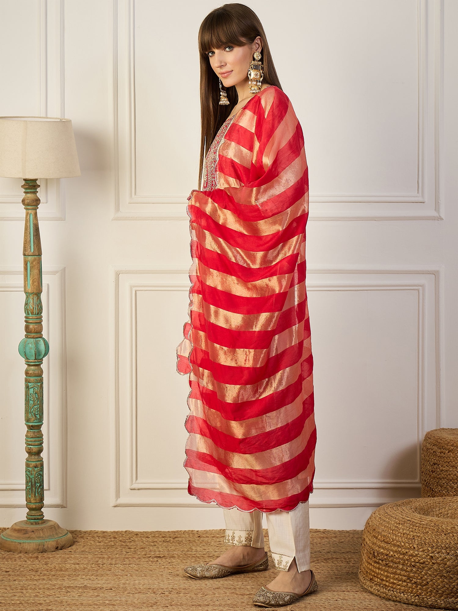 Charvi White Embroidered Silk Blend  Suit Set With Dupatta