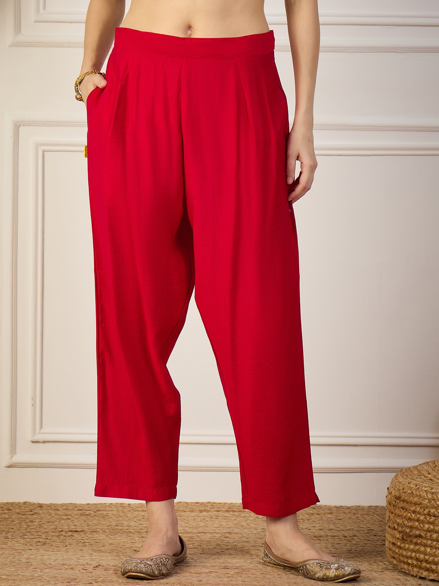 Sitara Red and Black Cotton Silk Blend Kurta Set With Jacquard Woven Meenakari Dupatta