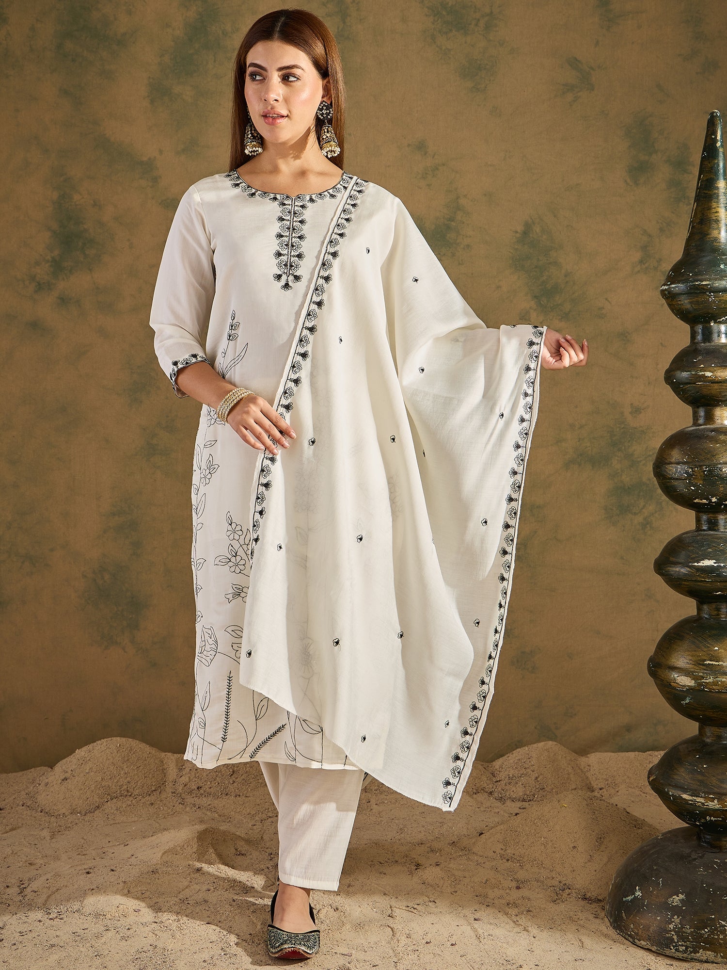 Shruta White Kurta and Pant Dupatta Sets Silk Blend Fabrics with Embroidery