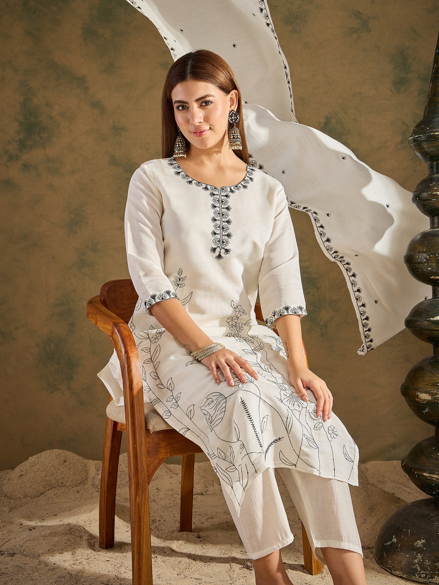 Shruta White Kurta and Pant Dupatta Sets Silk Blend Fabrics with Embroidery