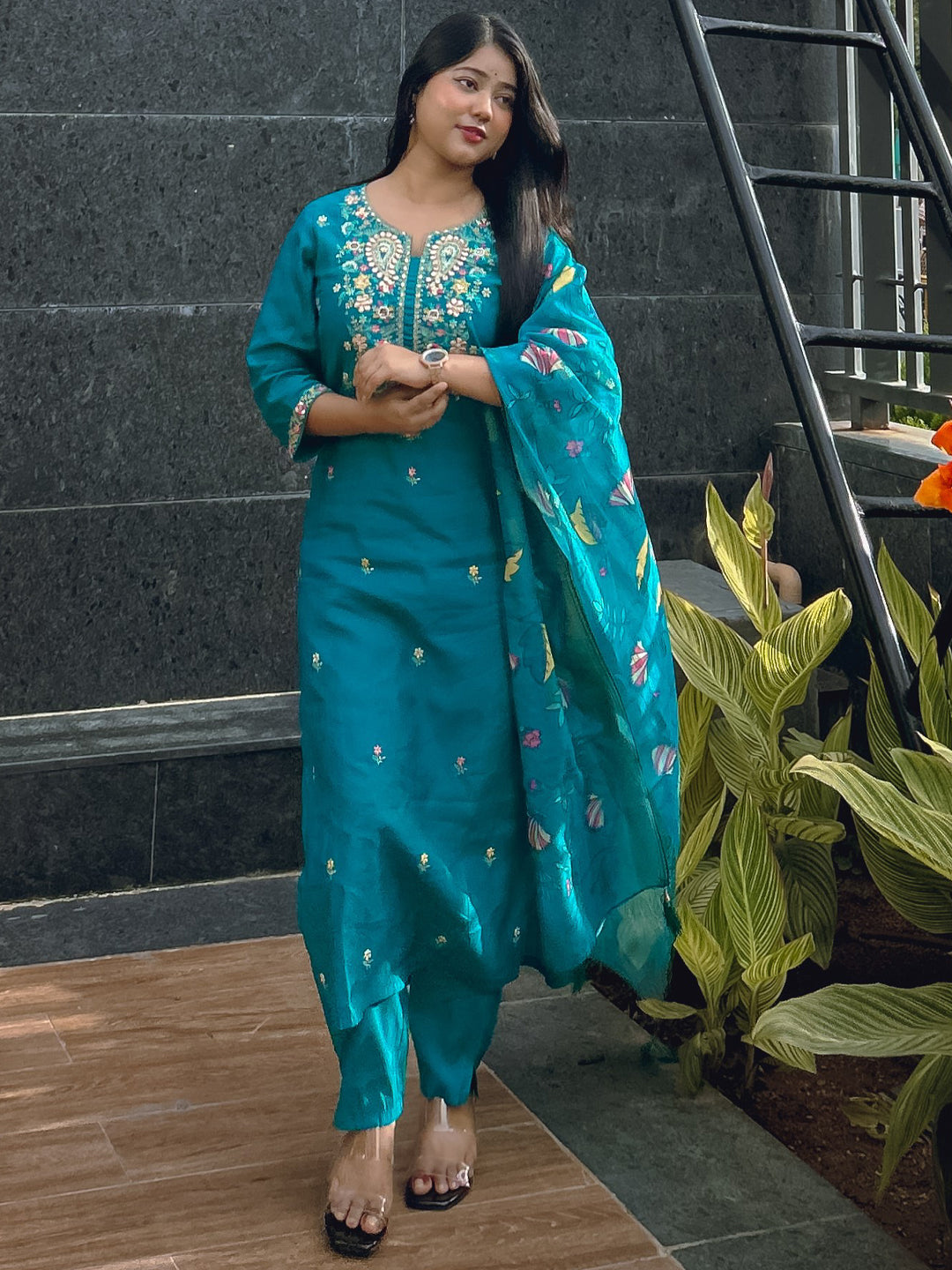 Rajvilas Teal Viscose Rayon Kurta with Trousers & Dupatta Suits
