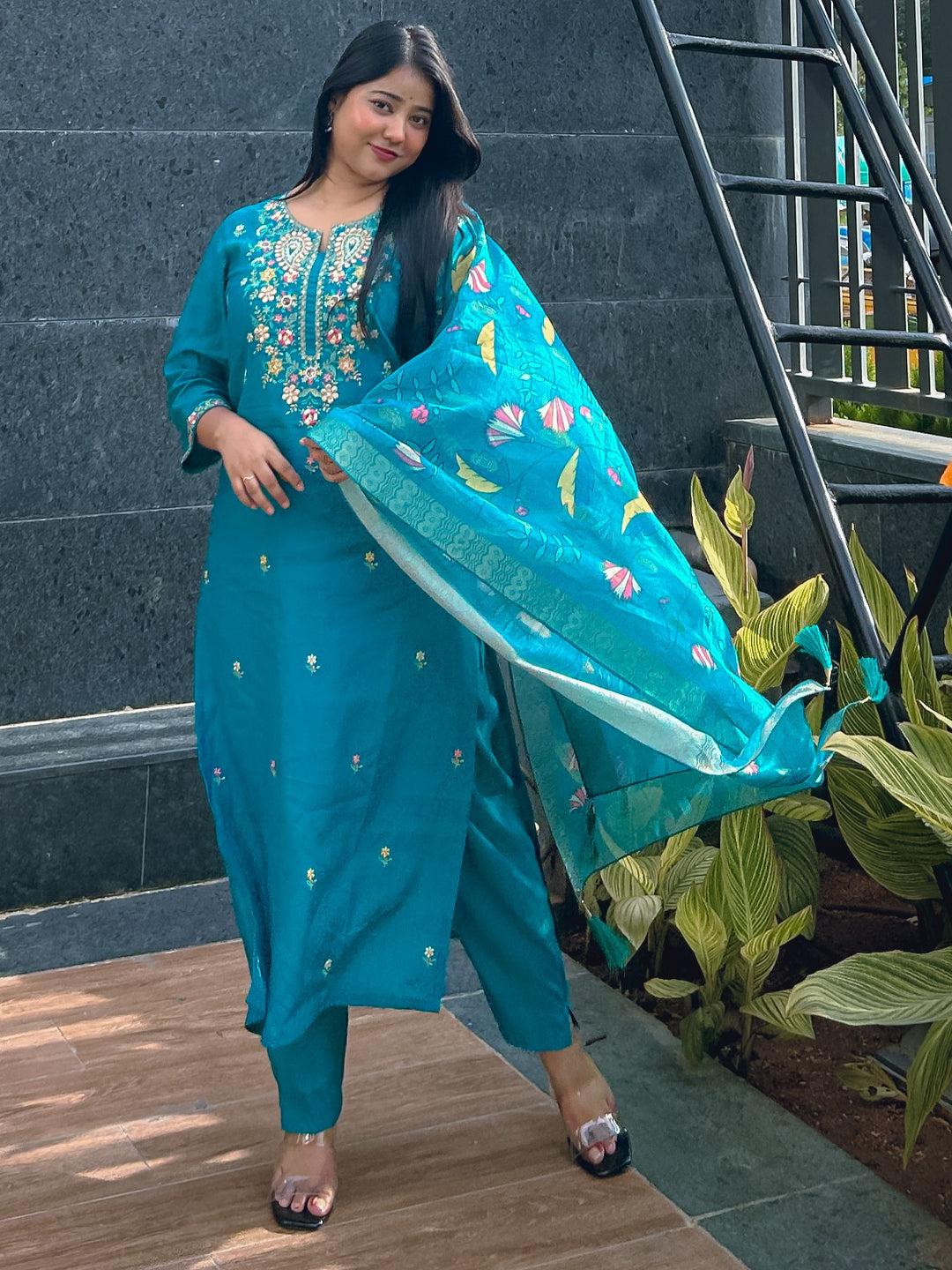 Rajvilas Teal Viscose Rayon Kurta with Trousers & Dupatta Suits