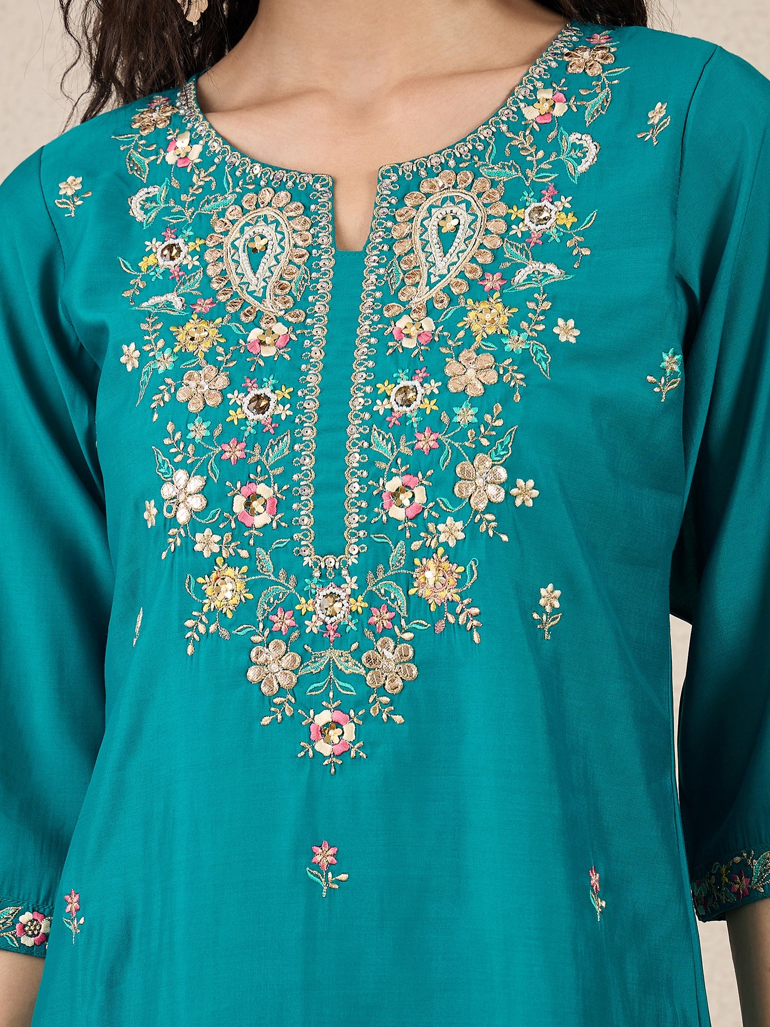 Nazakat Rama Kurta and Pant Dupatta Set