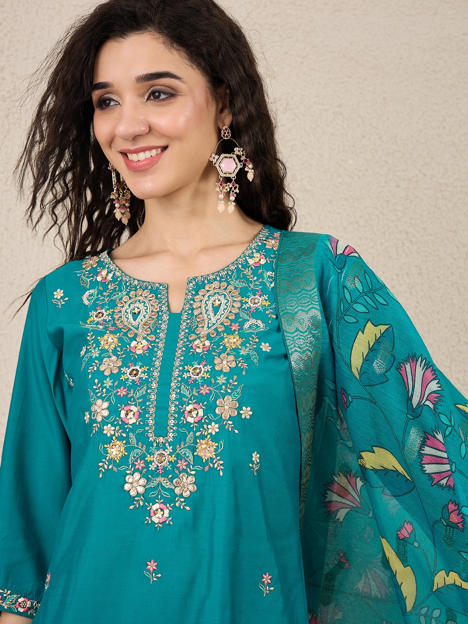Nazakat Rama Kurta and Pant Dupatta Set
