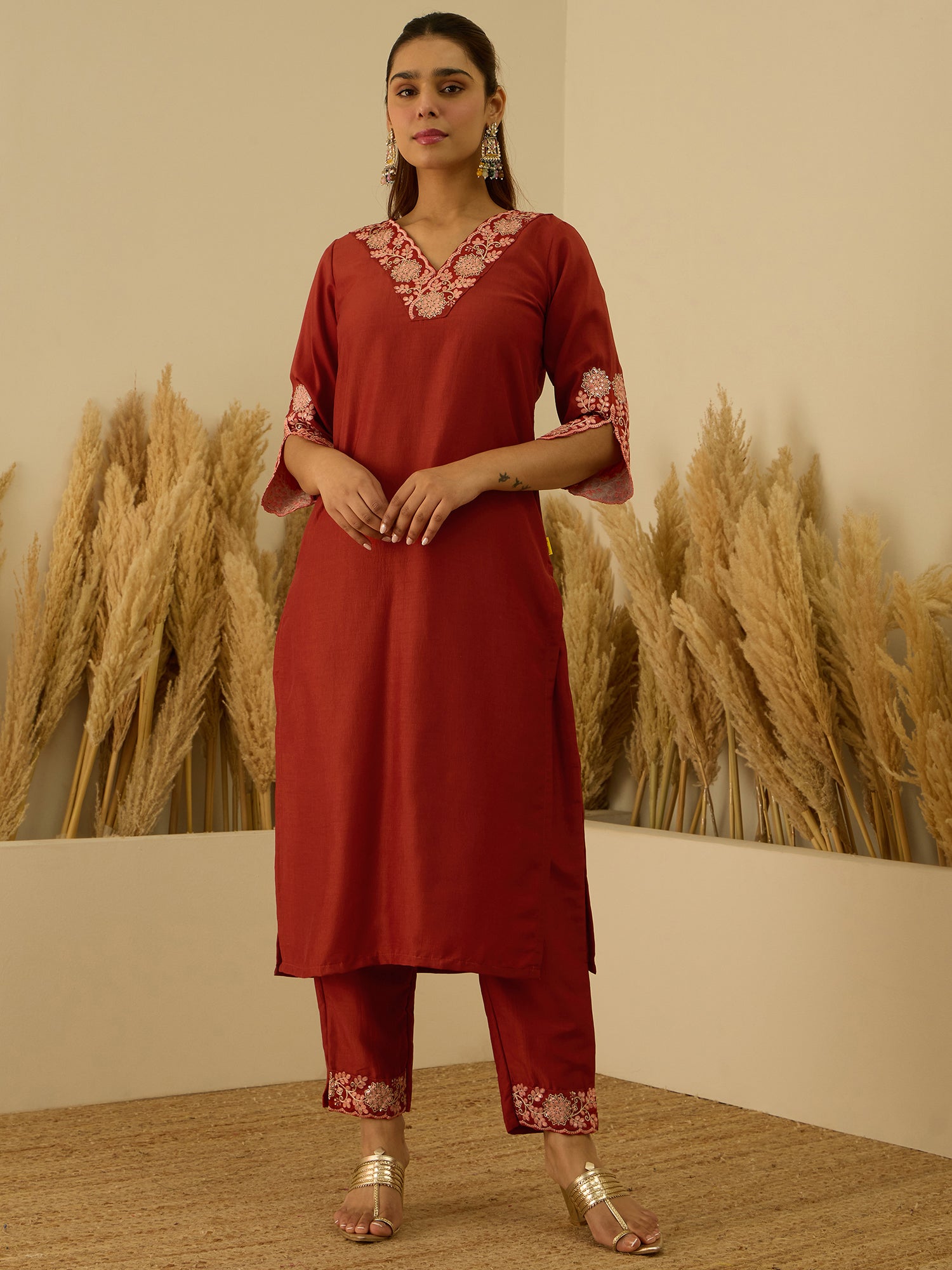 VredeVogel Women Kurta and Pant Sets Chanderi Silk Blend
