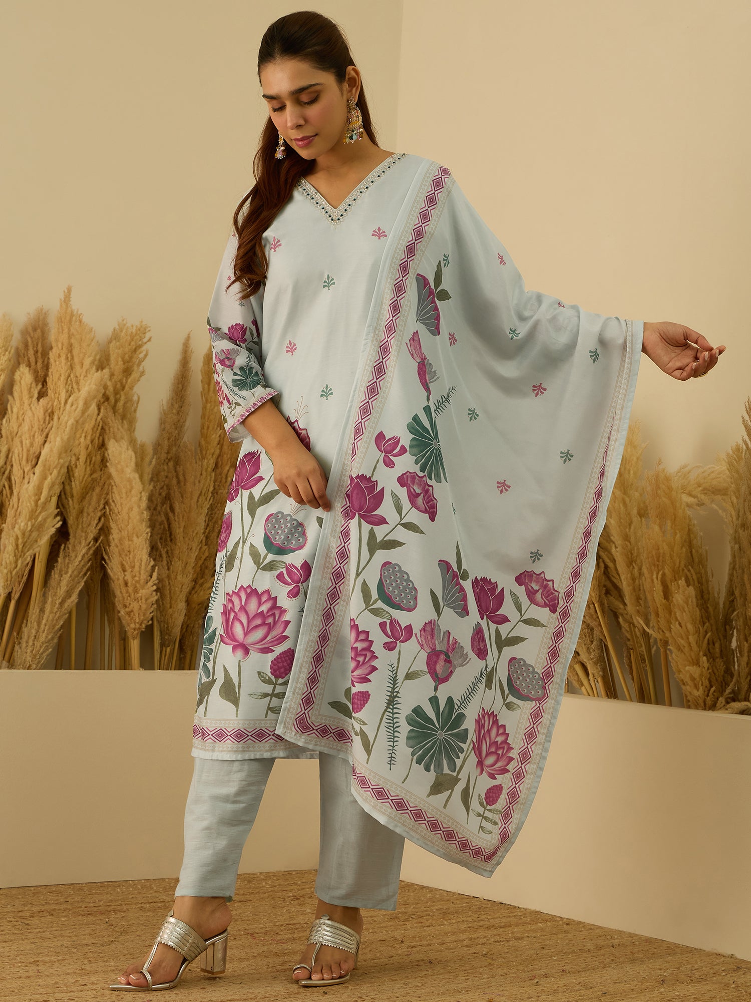 Aabha Sky Digital Printed Neck Handwork Women Kurta Sets With Dupatta Straight Suits