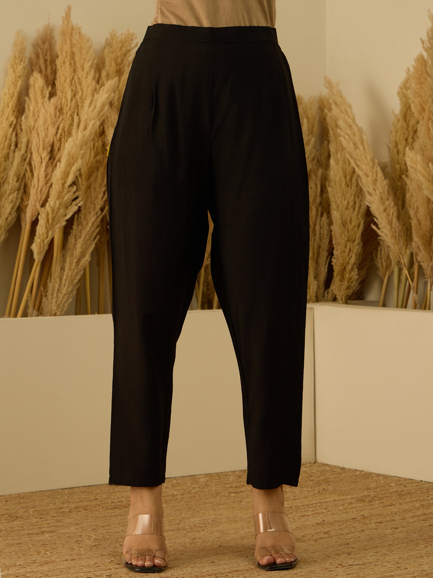 Drashti Women’s Viscose Roman Silk Embroidery Straight Kurta Pant with Dupatta Set