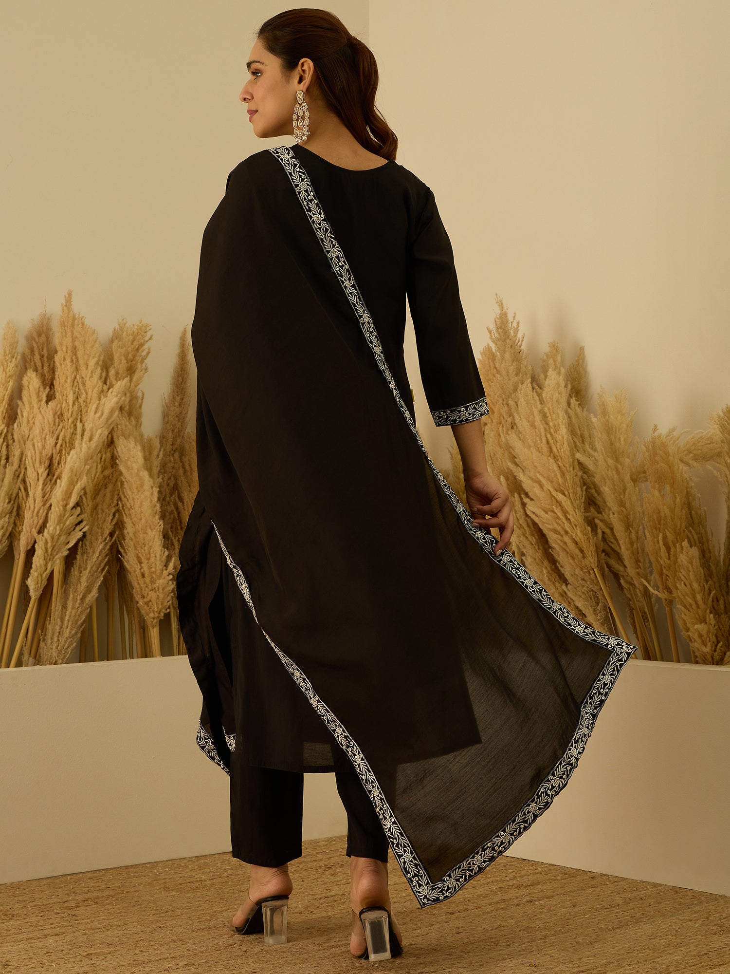 Drashti Women’s Viscose Roman Silk Embroidery Straight Kurta Pant with Dupatta Set