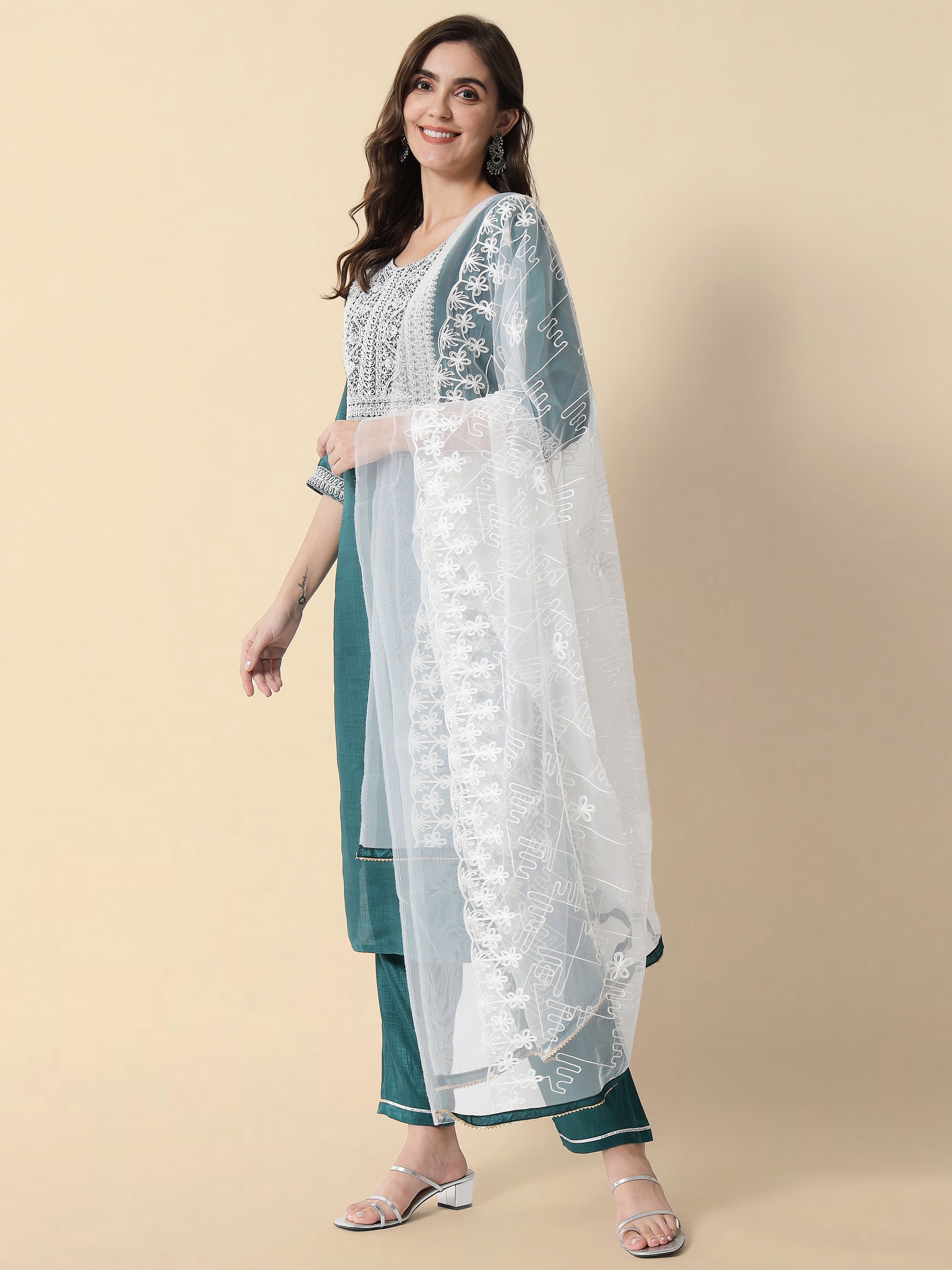 VredeVogel  Women Kurta and Trousers Pant Set Silk Blend