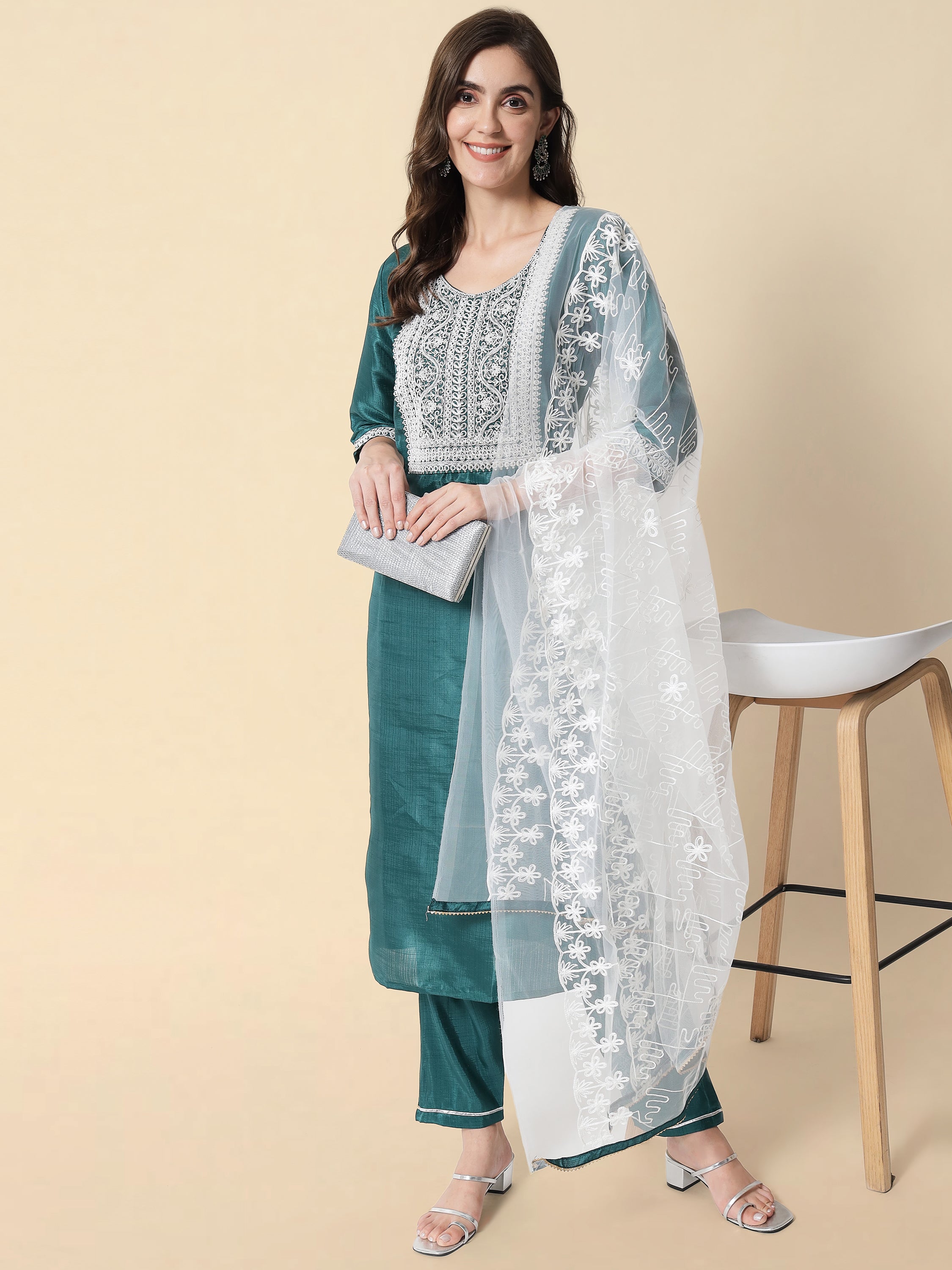 VredeVogel  Women Kurta and Trousers Pant Set Silk Blend