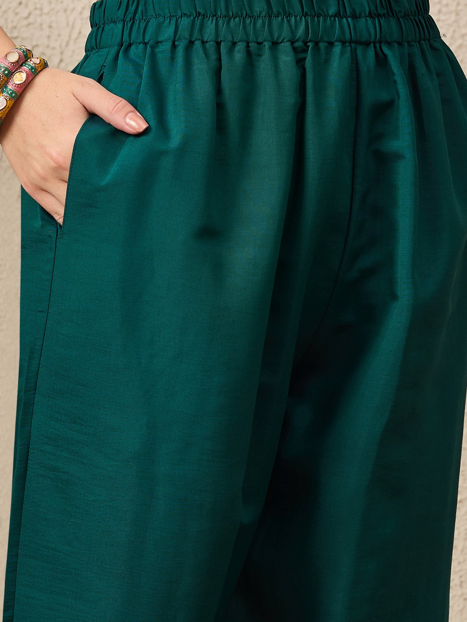 Raangya Green Women Silk Blend Kurta and Trousers Pant Set