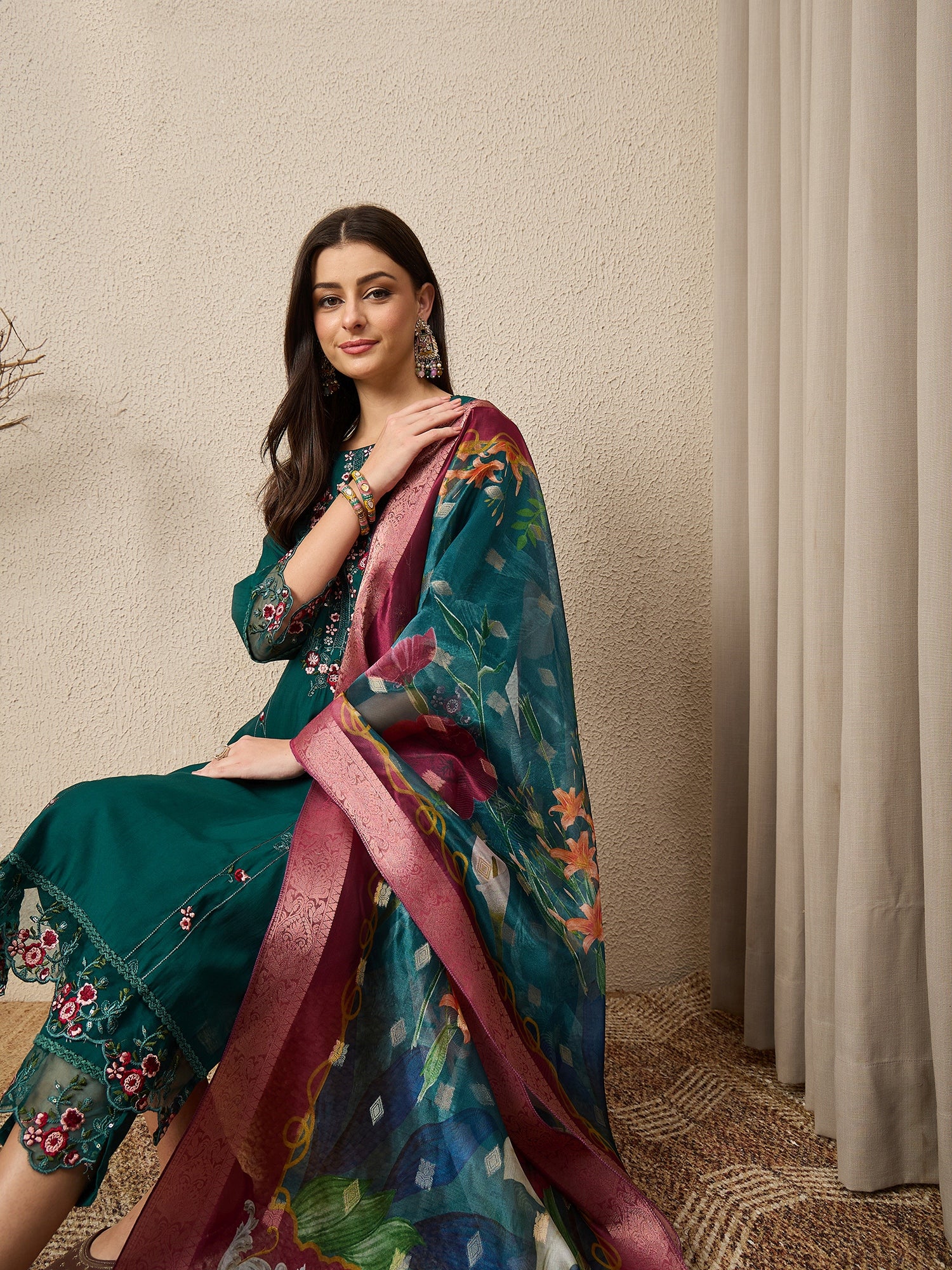 Raangya Green Women Silk Blend Kurta and Trousers Pant Set