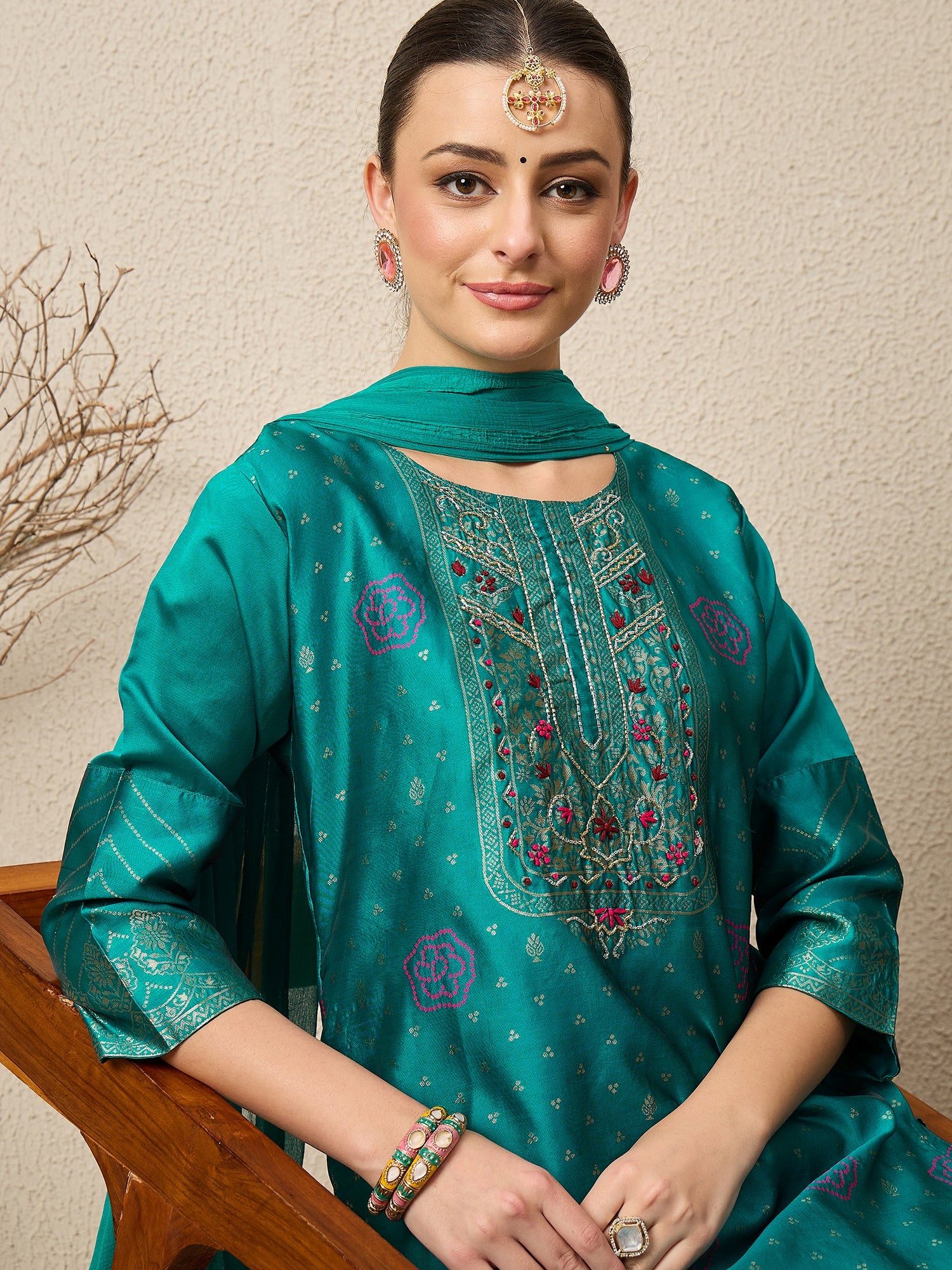 JashnVibe Rama Women Cotton Silk Blend Straight Suit Set with Handwork