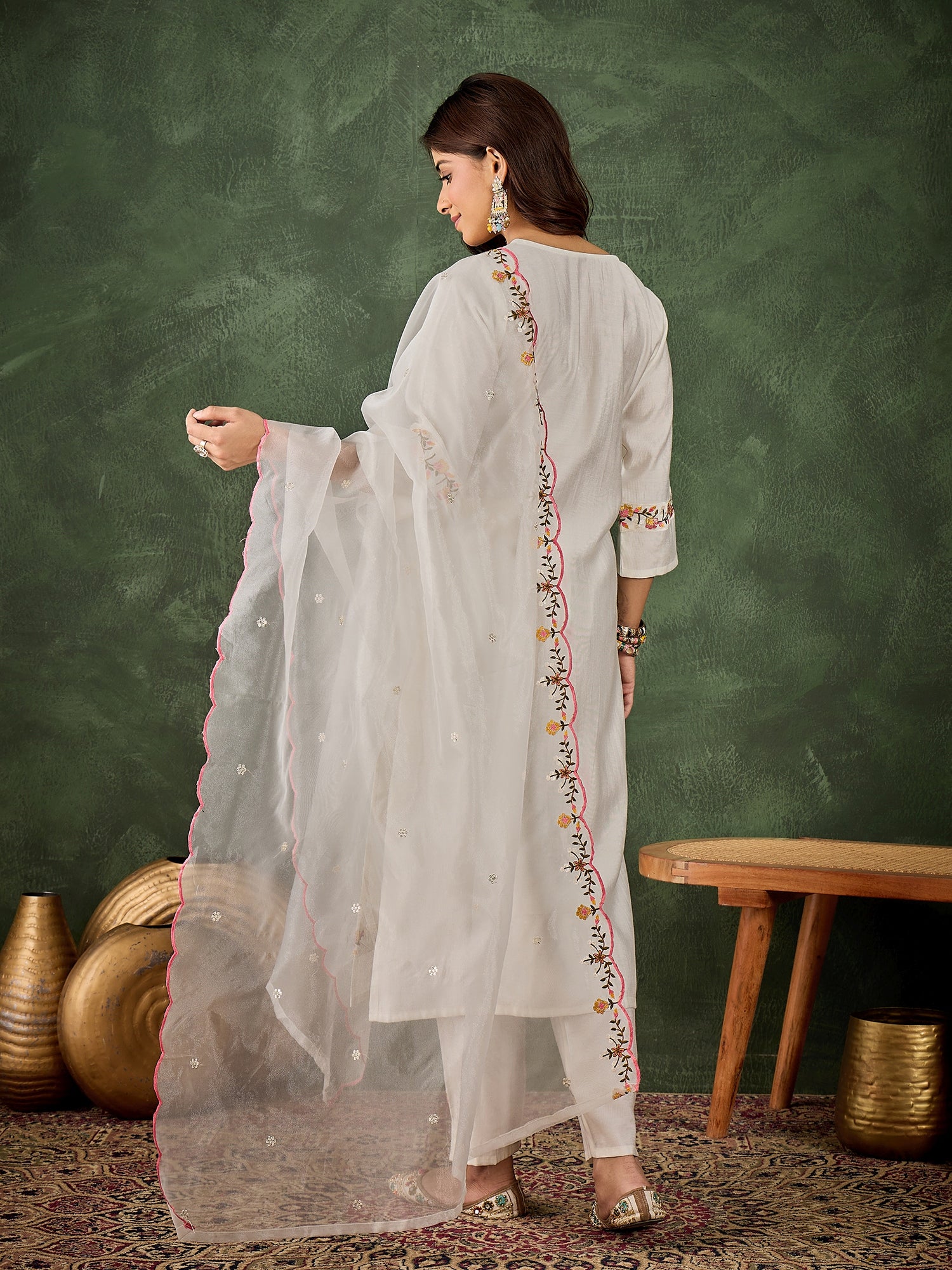 Malaika White Women Floral Embroidered Regular Kurta with Trousers & Dupatta Suit Sets