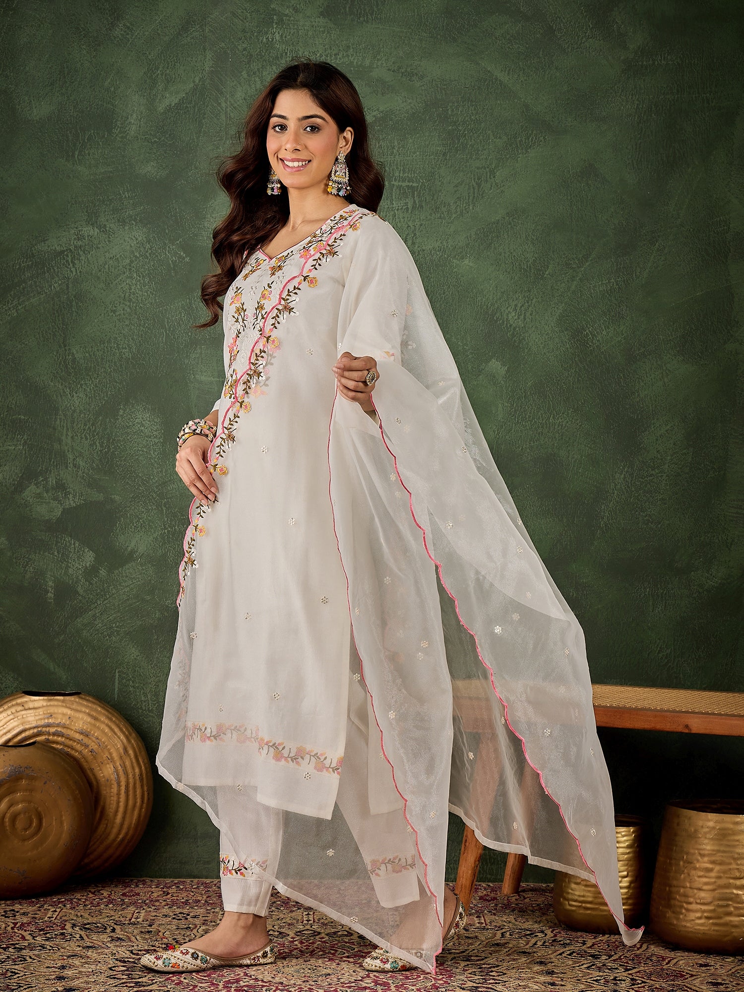 Malaika White Women Floral Embroidered Regular Kurta with Trousers & Dupatta Suit Sets