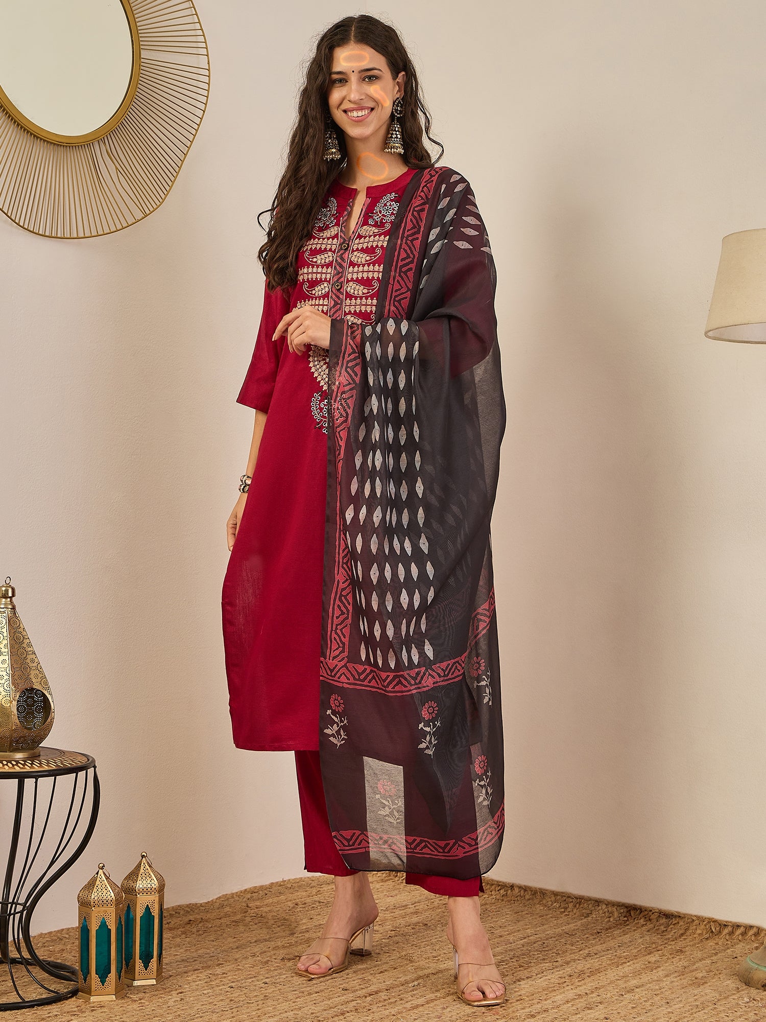 Swarnika Women's Embroidered Silk Blend Kurta Set with Dupatta – Stylish Ethnic Wear for Casual & Festive Occasions
