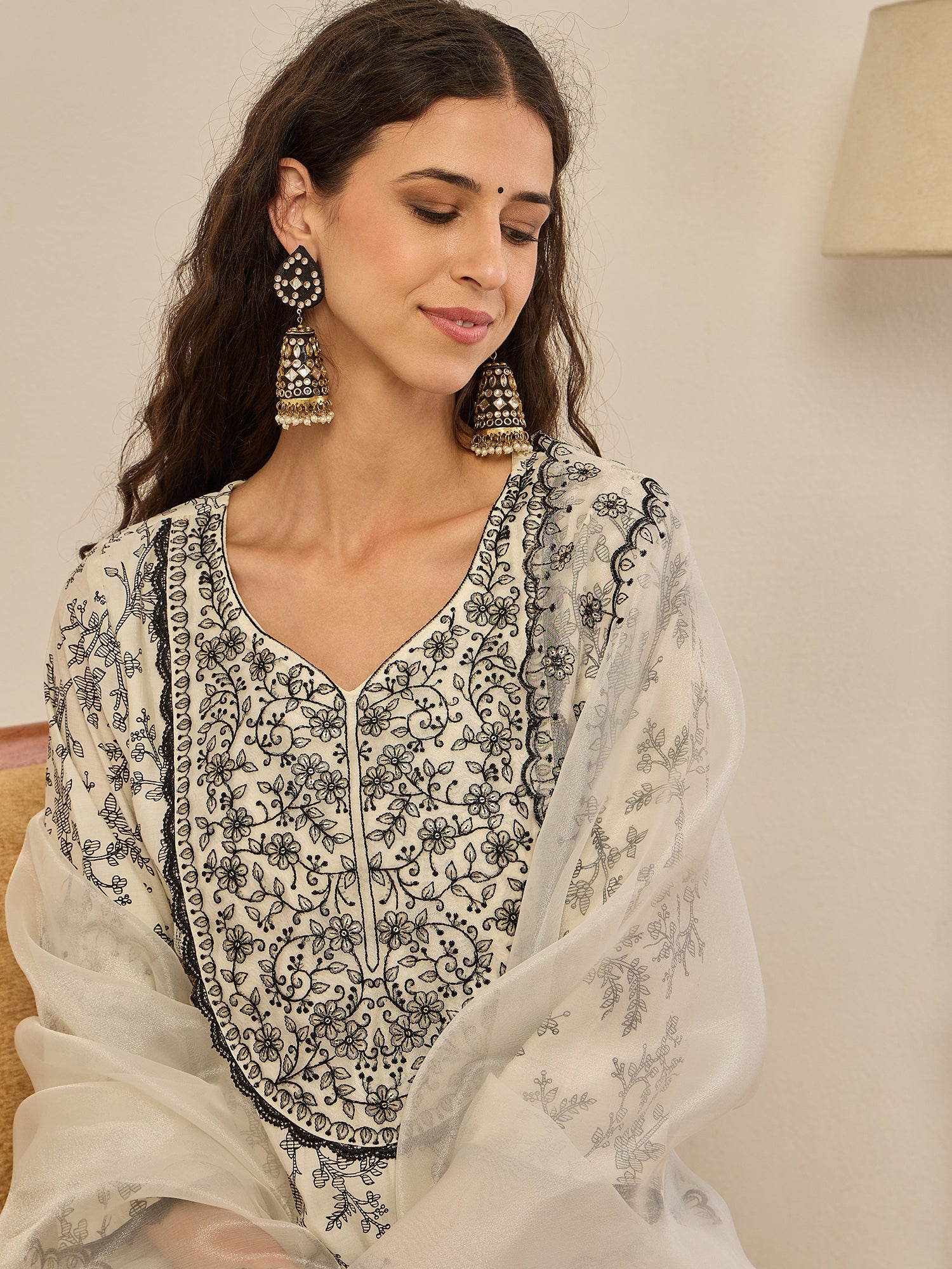 Keerthy Cream Embroidered Straight Printed Kurta Pant Set with Organza Dupatta