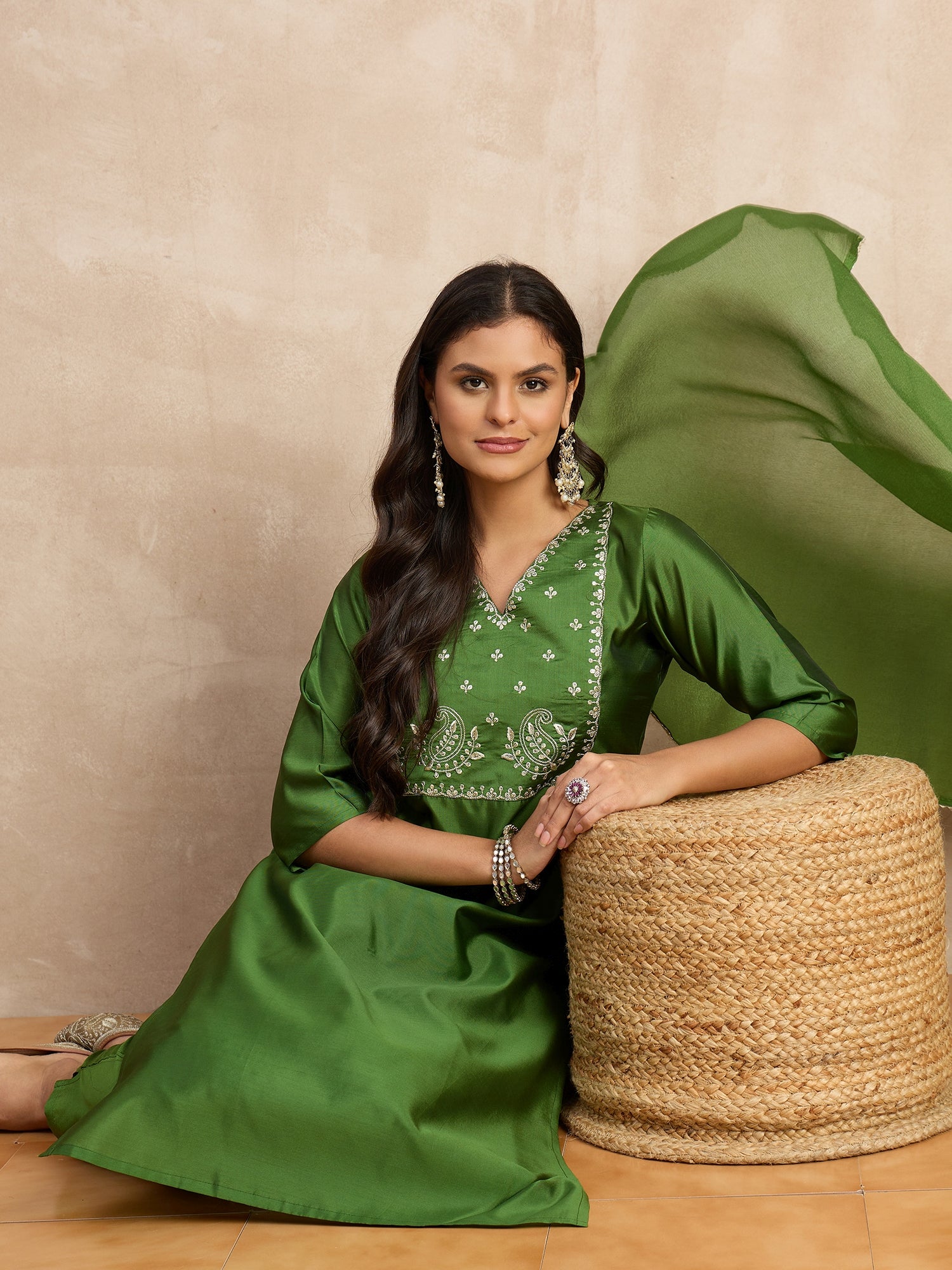 Aakar Light Green Women's Silk Blend Embroidery Kurta Pant Set with Dupatta