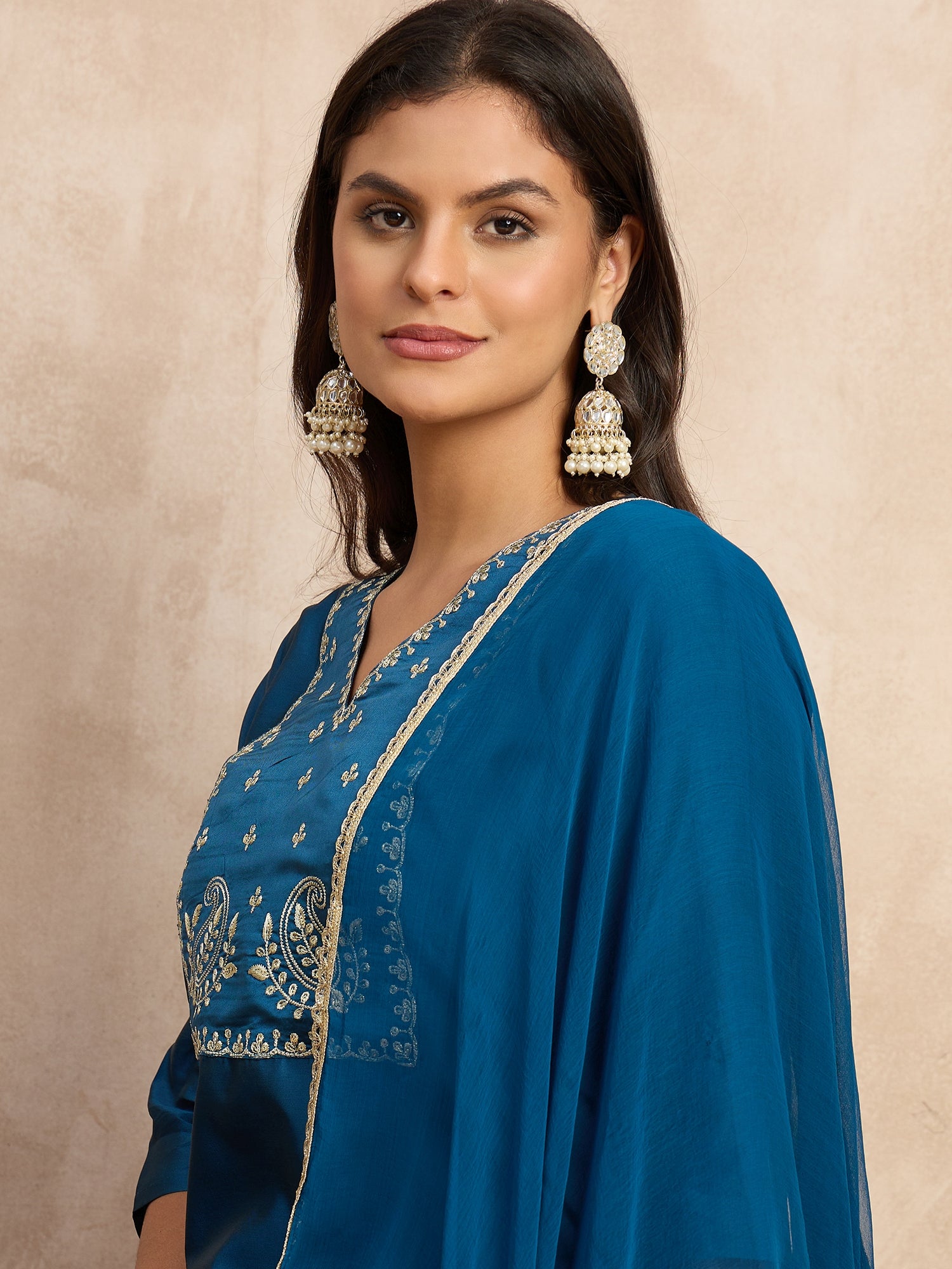 Aakar Teal Women's Silk Blend Embroidery Kurta Pant Set with Dupatta