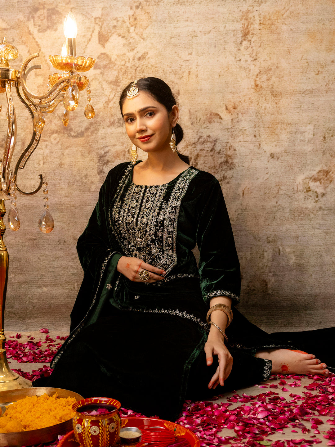 VredeVogel Women Velvet Kurta Pant Dupatta Set