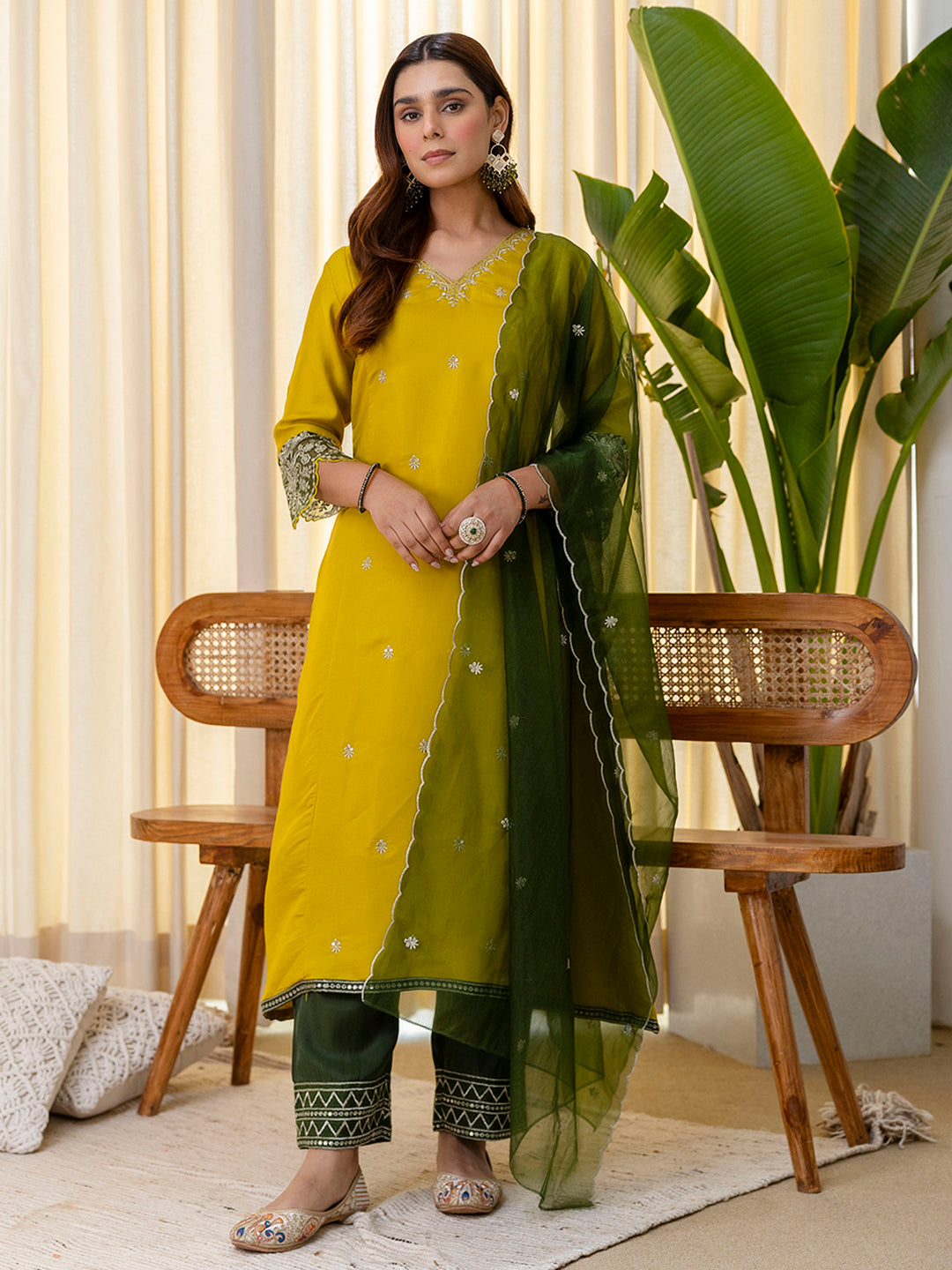 Siya Women's Lemon Festive Embroidered V-Neck Straight Kurta Set