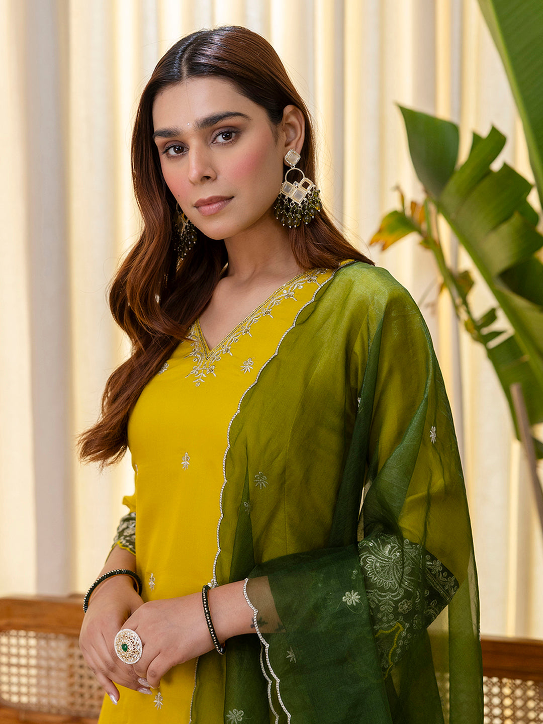 Siya Women's Lemon Festive Embroidered V-Neck Straight Kurta Set