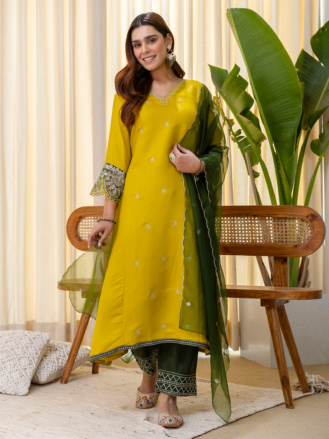 Siya Women's Lemon Festive Embroidered V-Neck Straight Kurta Set