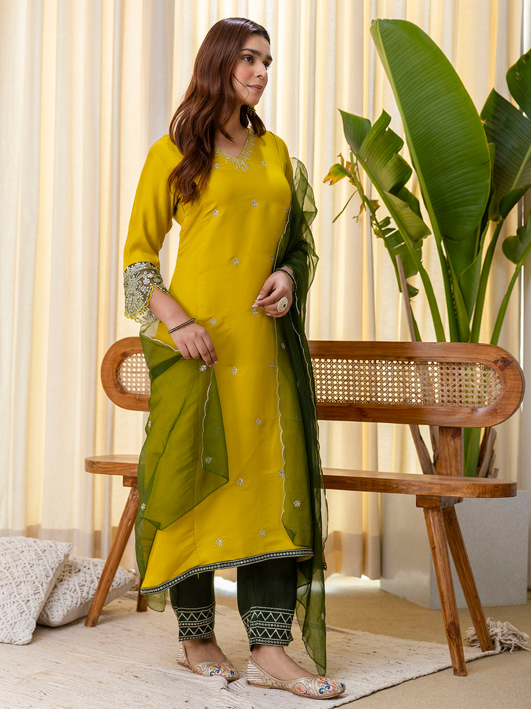 Siya Women's Lemon Festive Embroidered V-Neck Straight Kurta Set