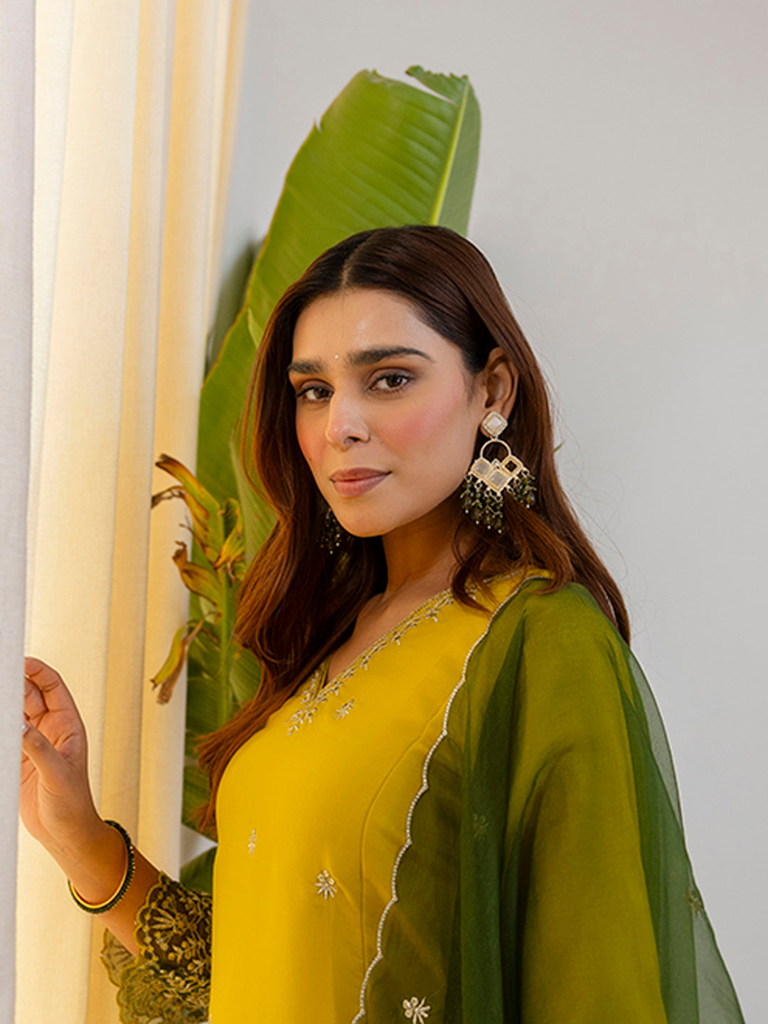 Siya Women's Lemon Festive Embroidered V-Neck Straight Kurta Set