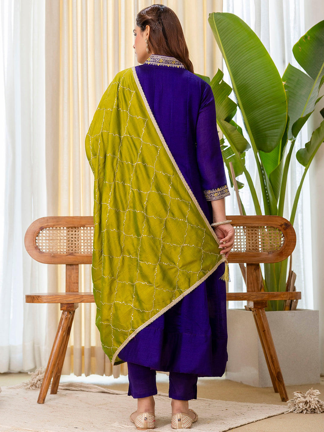 Kritika Women's Purple Festive Thread Work Straight Kurta Set