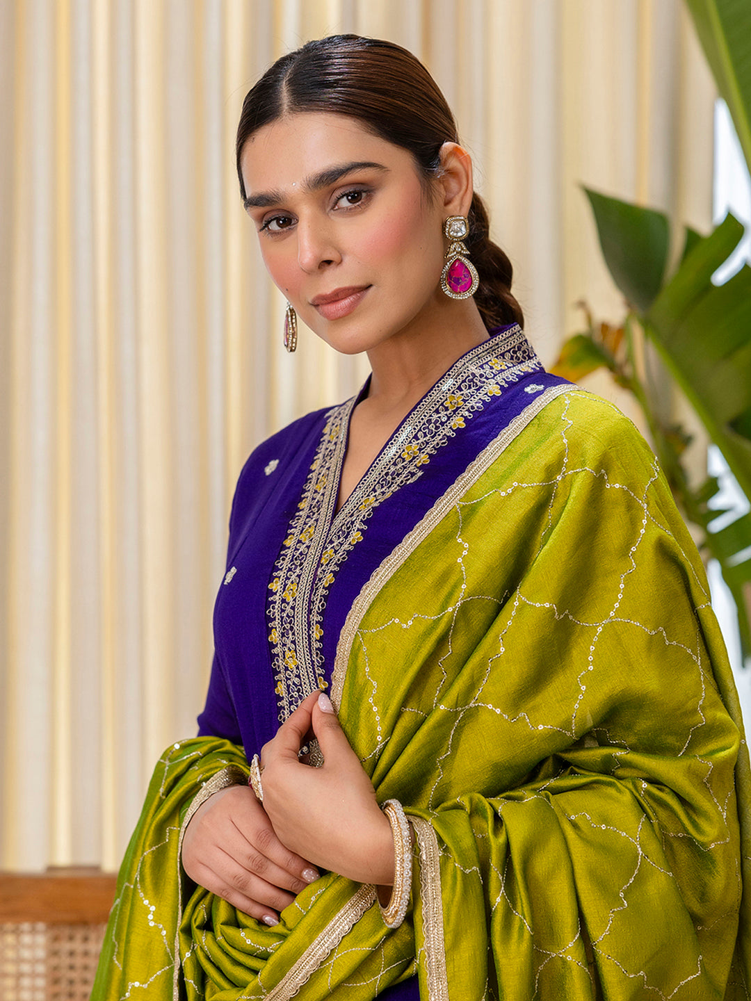 Kritika Women's Purple Festive Thread Work Straight Kurta Set