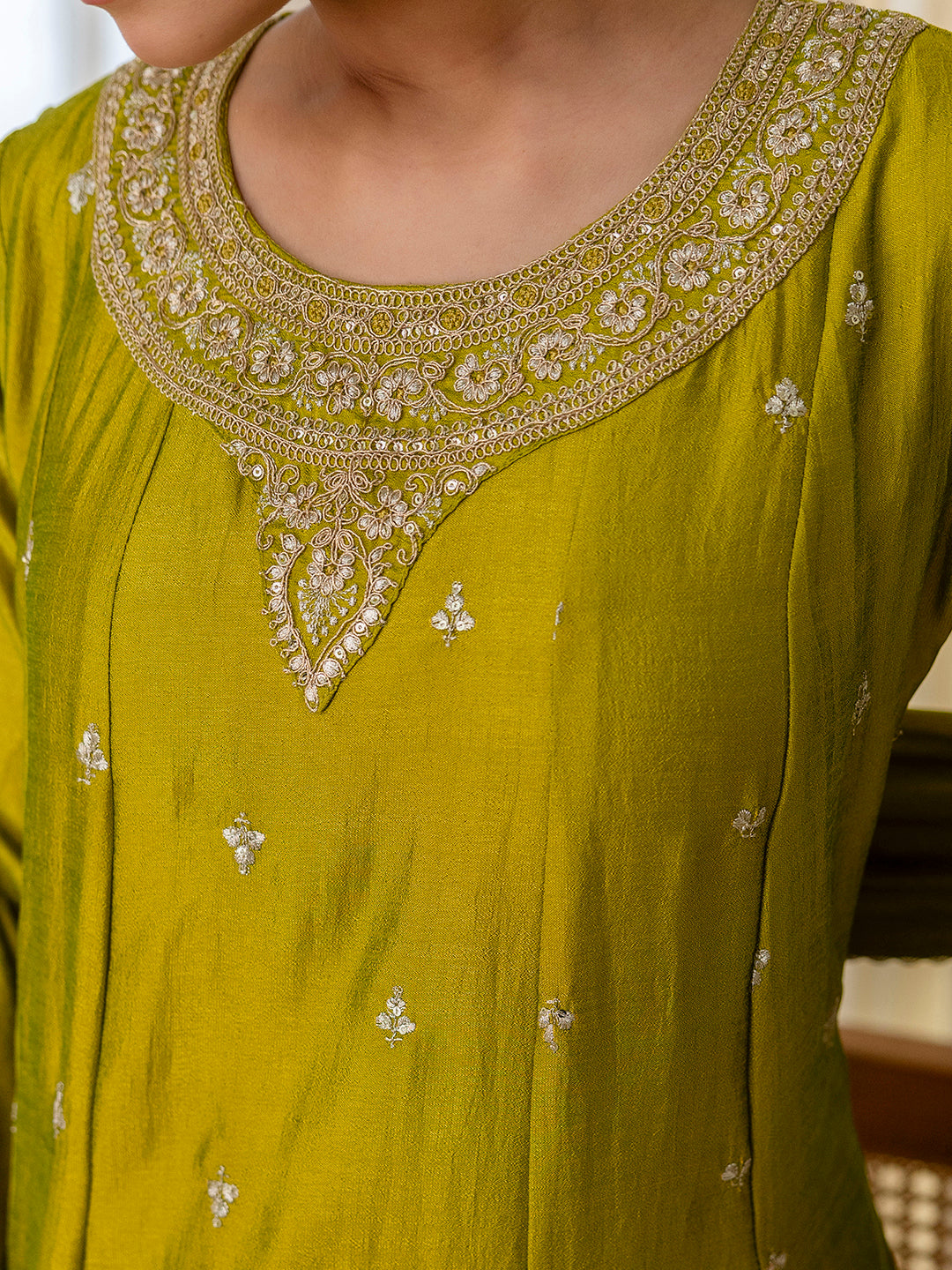 Luna Women’s Lemon Green Festive Embroidered Straight Kurta Pant Ensemble